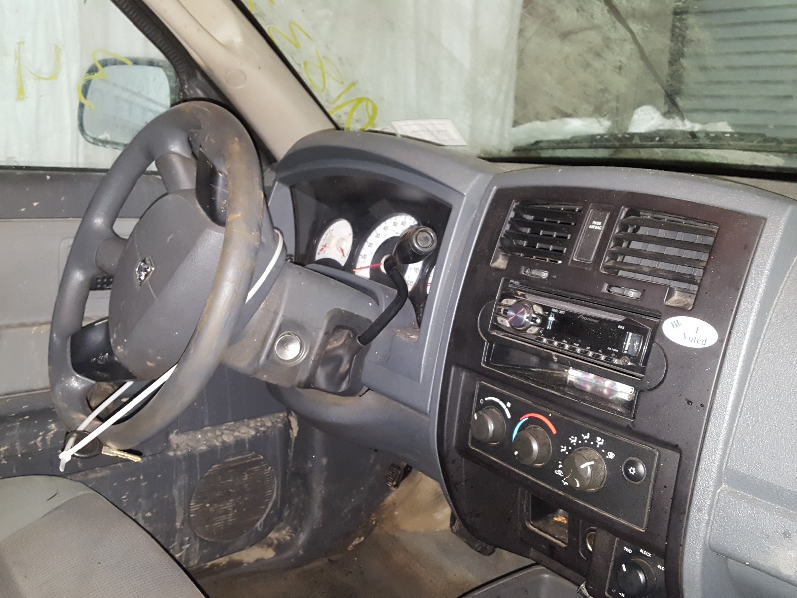 Photo 8 VIN: 1D7HW28K35S236338 - DODGE DAKOTA QUA 