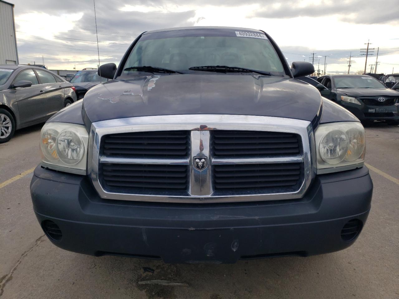 Photo 4 VIN: 1D7HW28K75S236973 - DODGE DAKOTA 