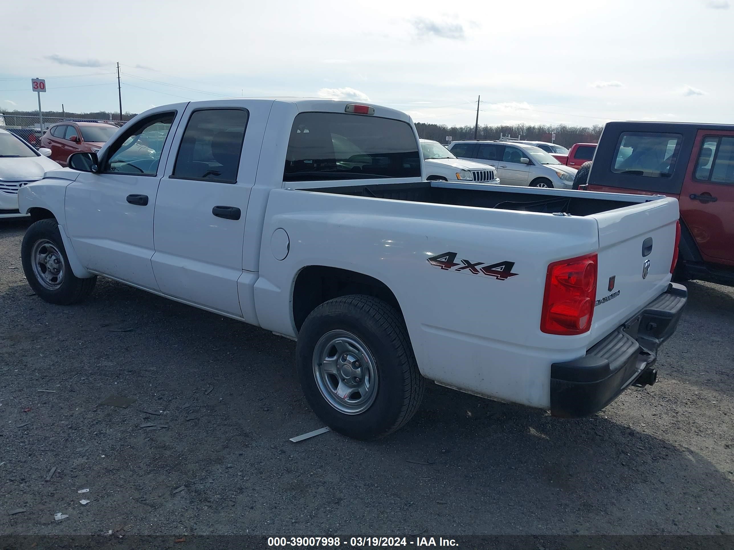 Photo 2 VIN: 1D7HW28K96S597090 - DODGE DAKOTA 