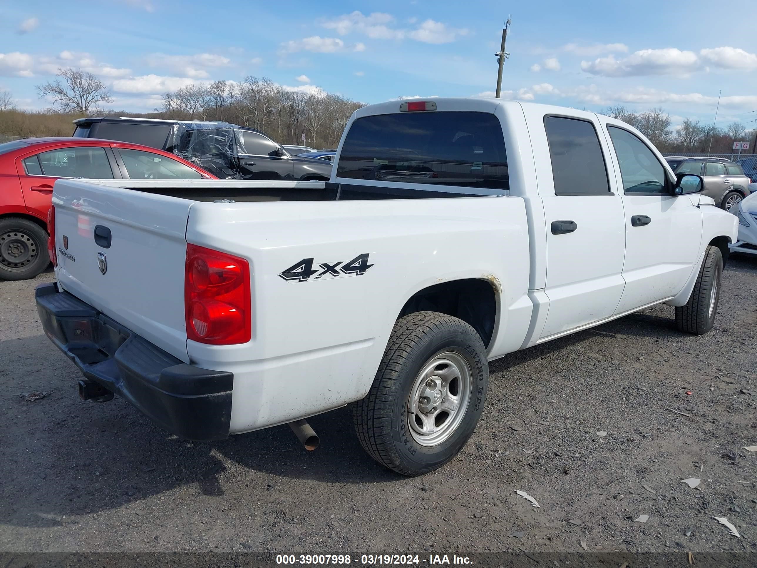 Photo 3 VIN: 1D7HW28K96S597090 - DODGE DAKOTA 