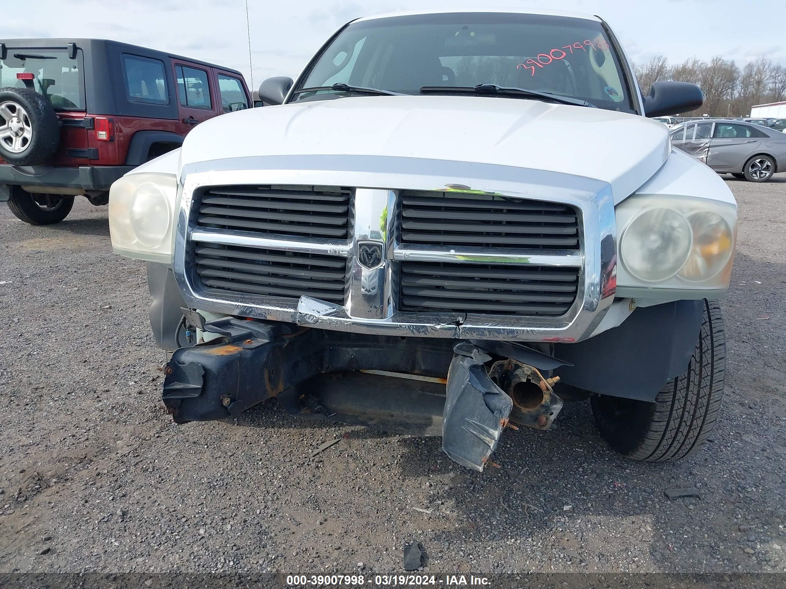 Photo 5 VIN: 1D7HW28K96S597090 - DODGE DAKOTA 