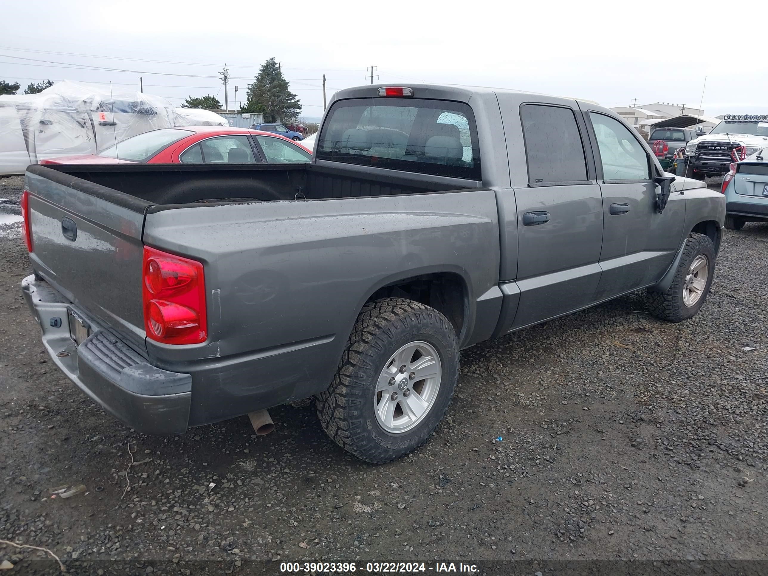 Photo 3 VIN: 1D7HW38P29S705958 - DODGE DAKOTA 