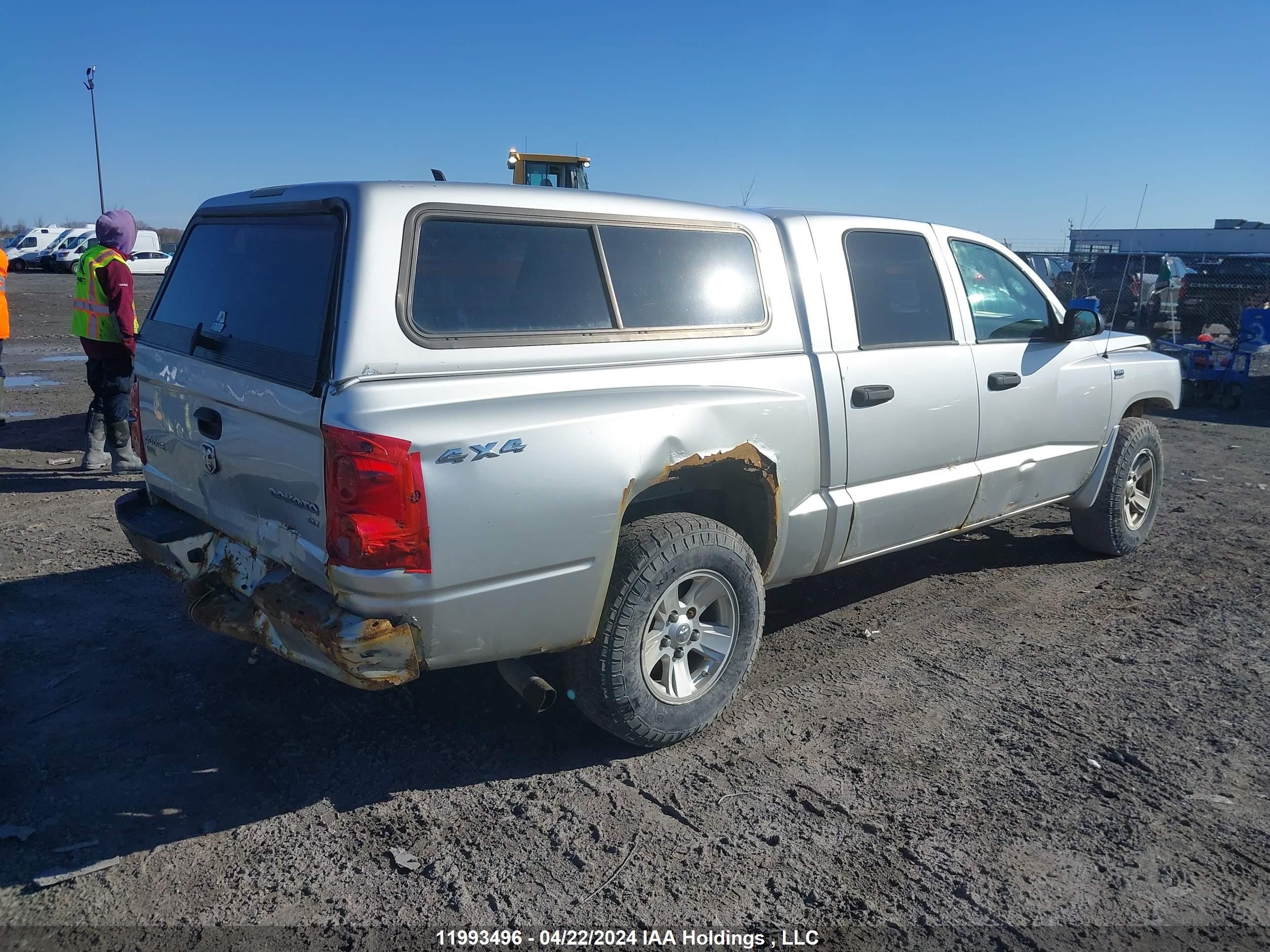 Photo 3 VIN: 1D7HW38P29S783849 - DODGE DAKOTA 