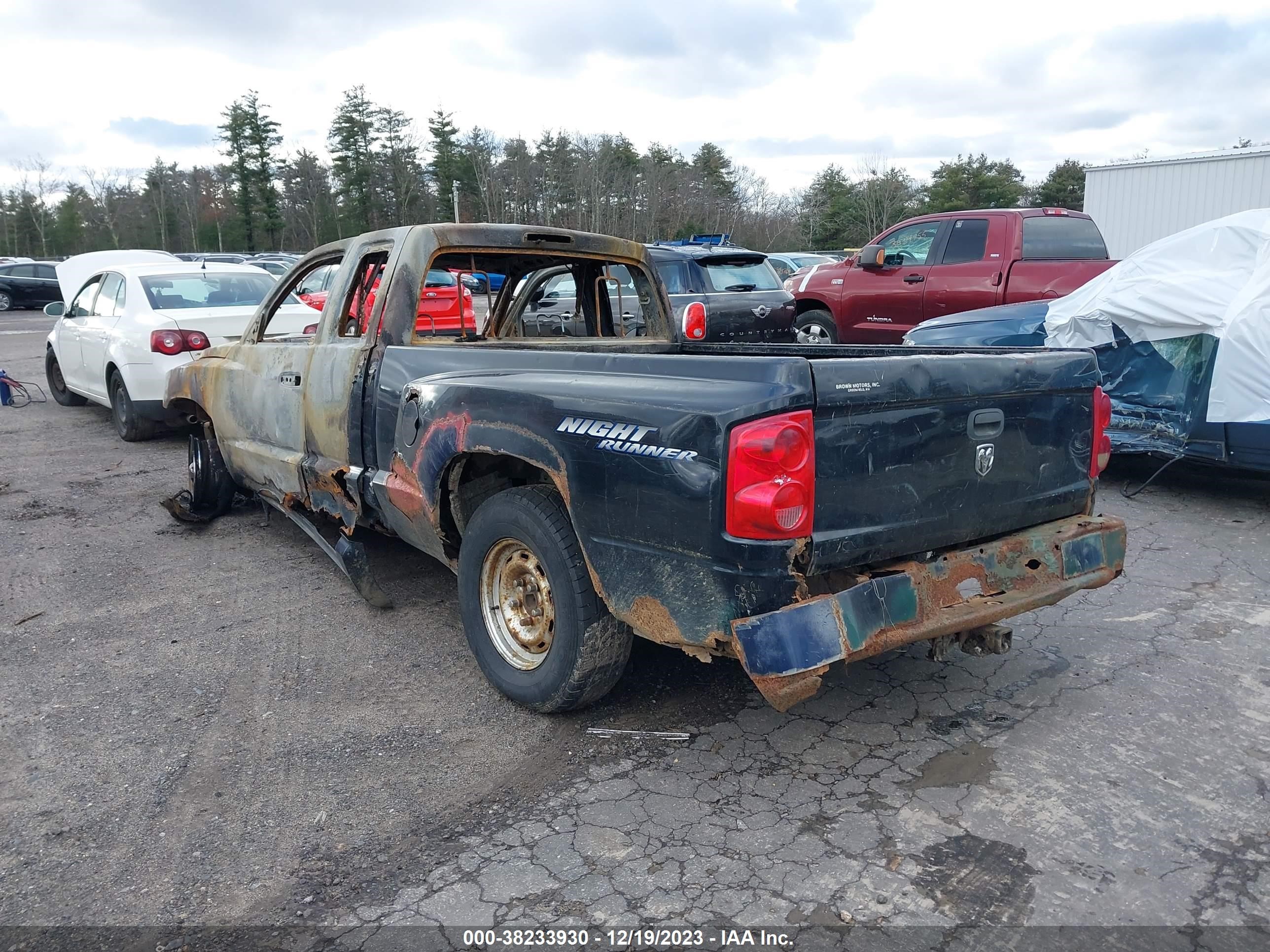 Photo 2 VIN: 1D7HW42J16S710638 - DODGE DAKOTA 