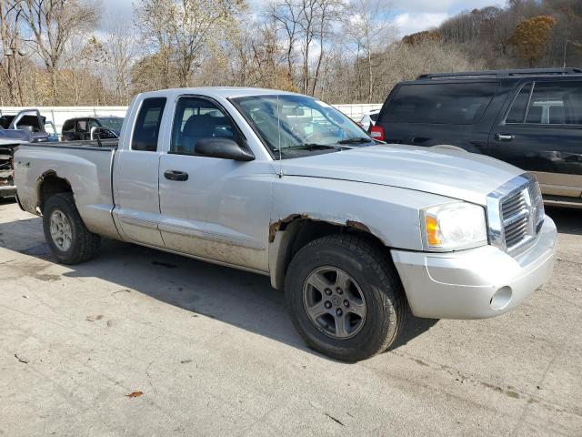 Photo 3 VIN: 1D7HW42K55S236426 - DODGE DAKOTA 