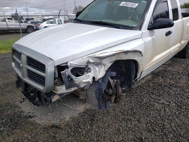 Photo 8 VIN: 1D7HW42N05S127513 - DODGE DAKOTA SLT 