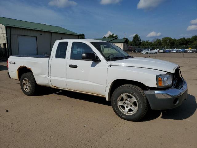 Photo 3 VIN: 1D7HW42N45S305729 - DODGE DAKOTA 