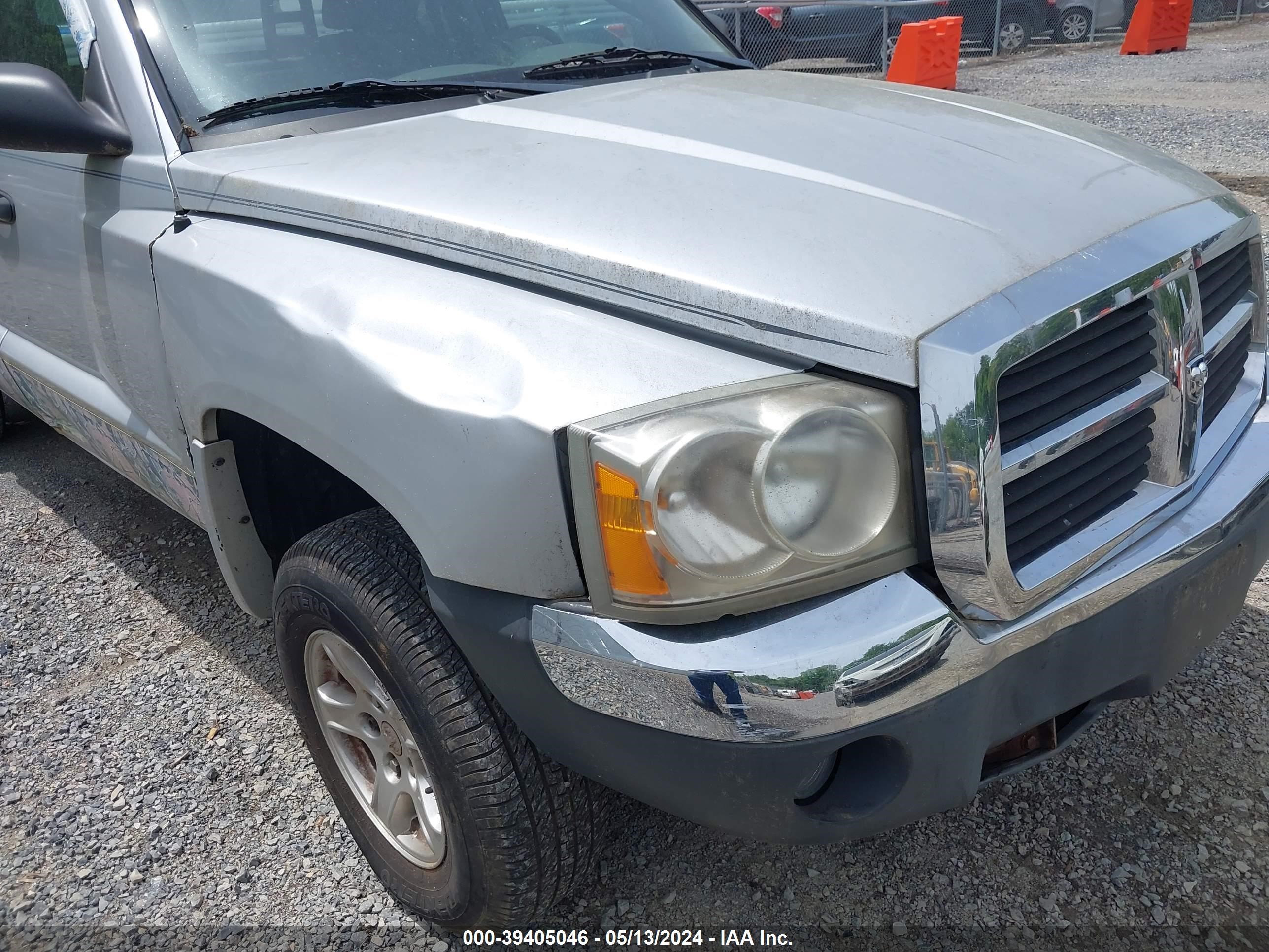 Photo 5 VIN: 1D7HW42NX5S136980 - DODGE DAKOTA 