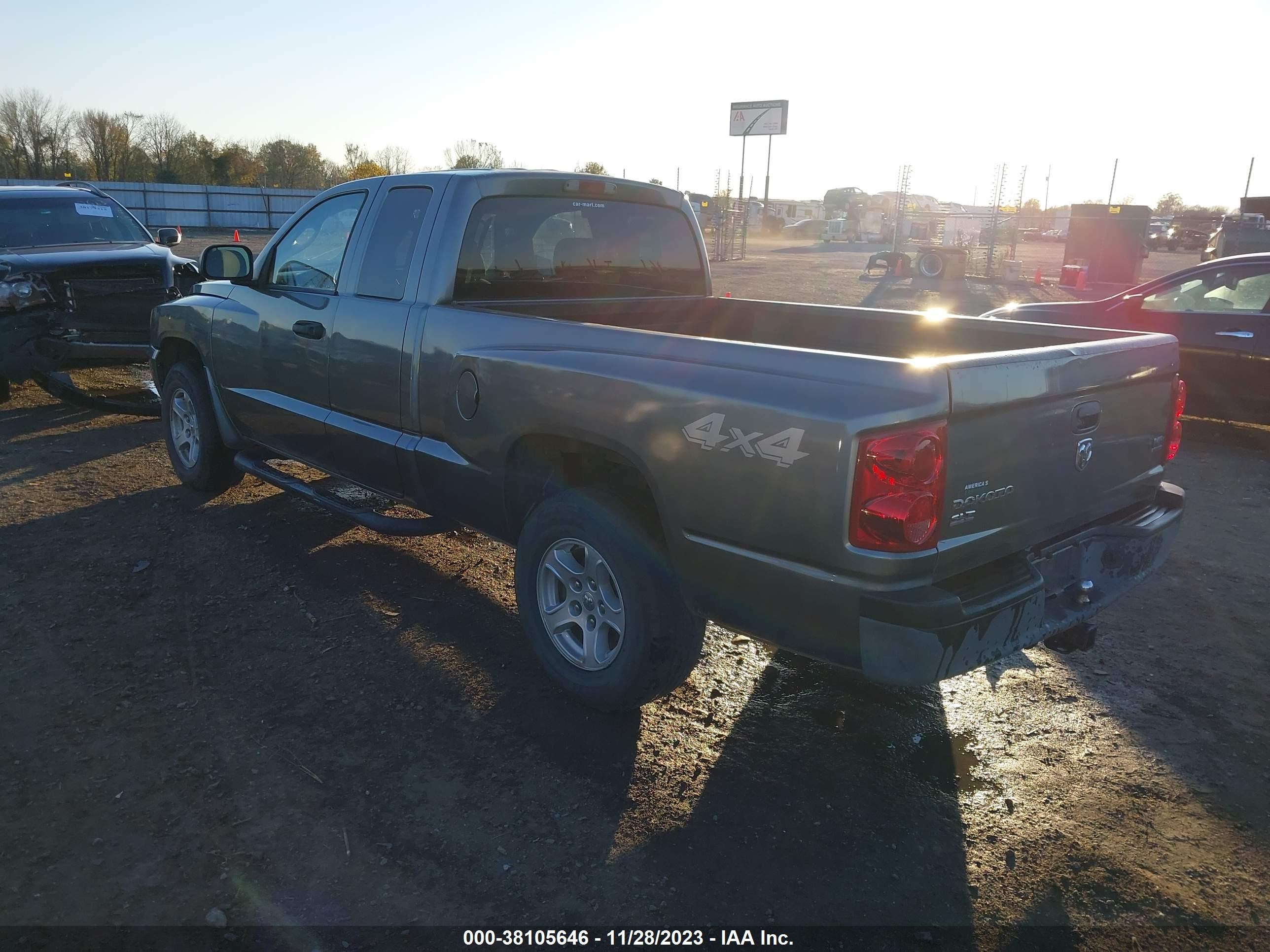 Photo 2 VIN: 1D7HW42NX6S595802 - DODGE DAKOTA 