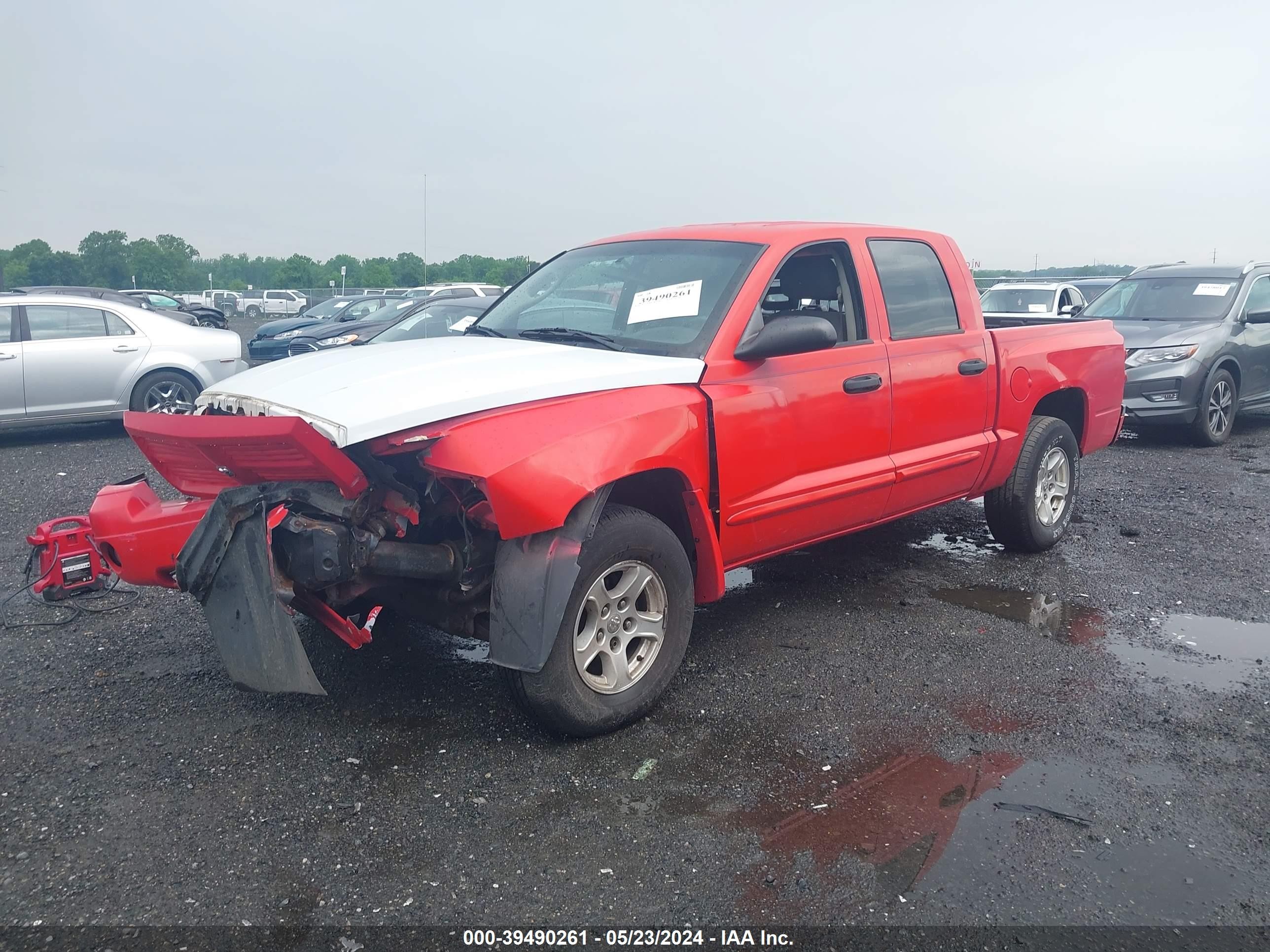 Photo 1 VIN: 1D7HW48KX6S561355 - DODGE DAKOTA 