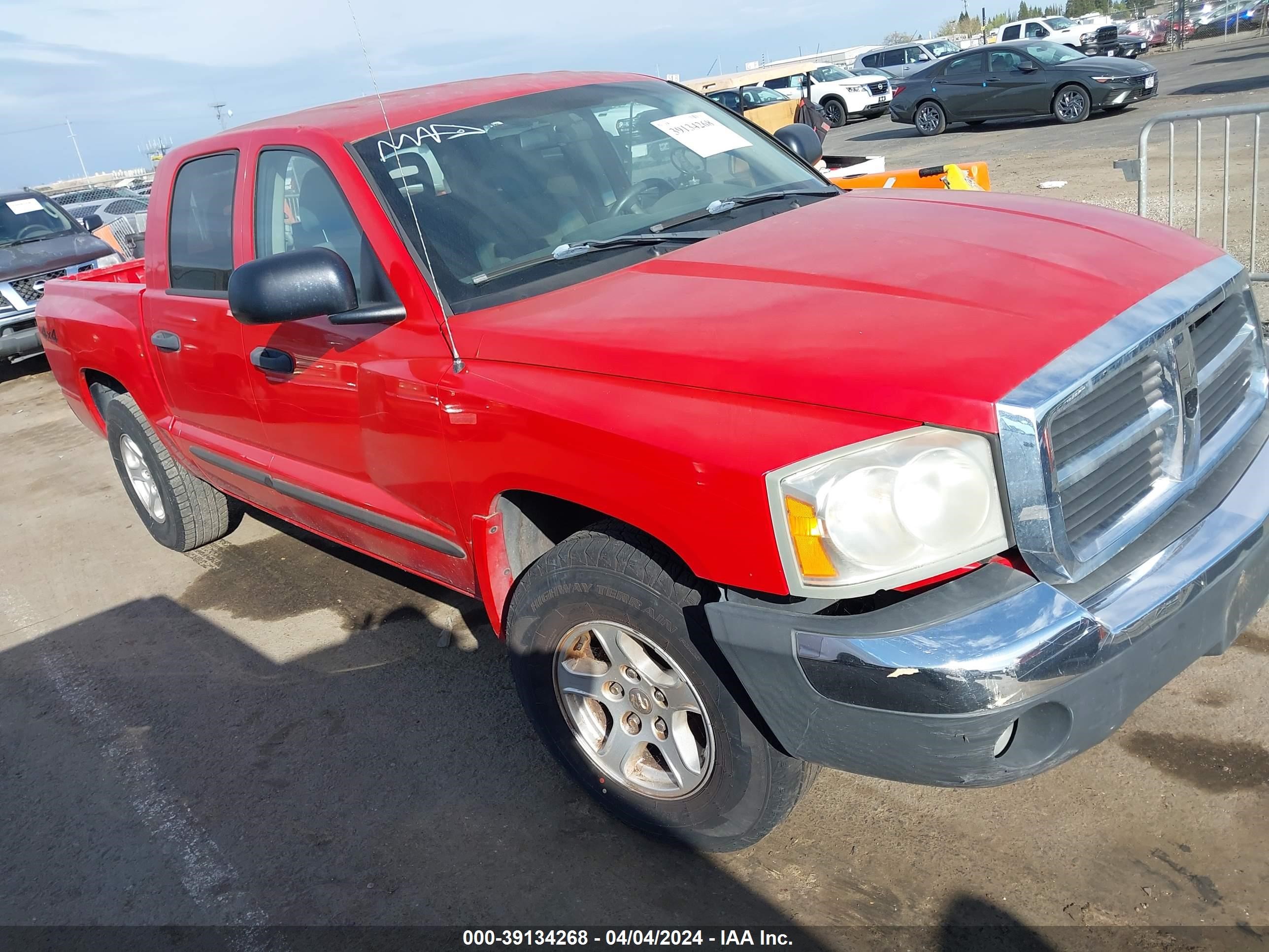 Photo 0 VIN: 1D7HW48N15S253984 - DODGE DAKOTA 