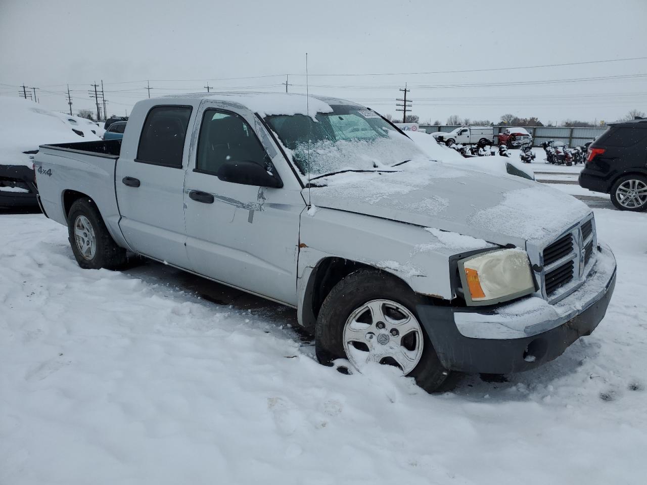 Photo 3 VIN: 1D7HW48N25S236255 - DODGE DAKOTA 