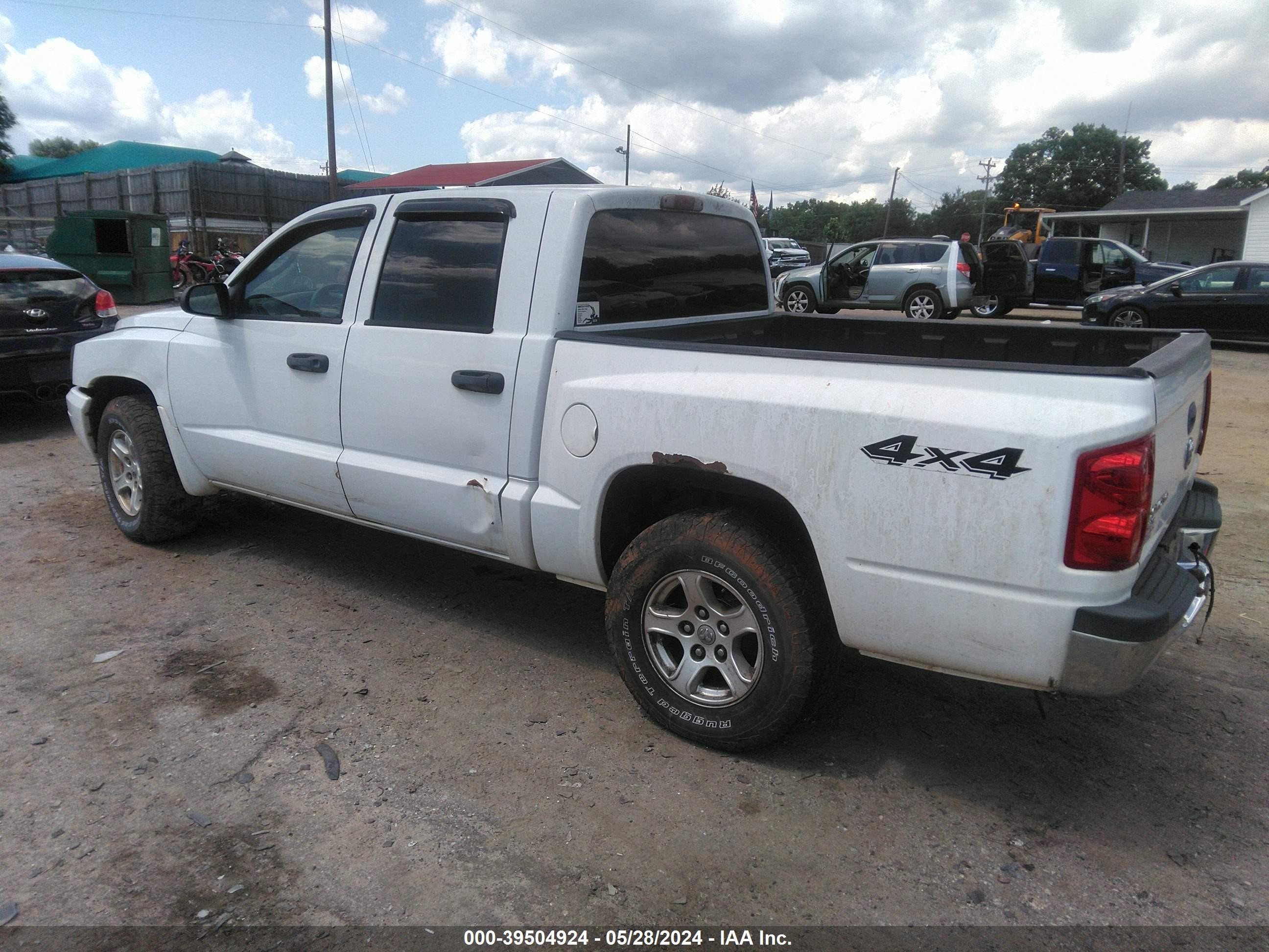 Photo 2 VIN: 1D7HW48N26S541269 - DODGE DAKOTA 