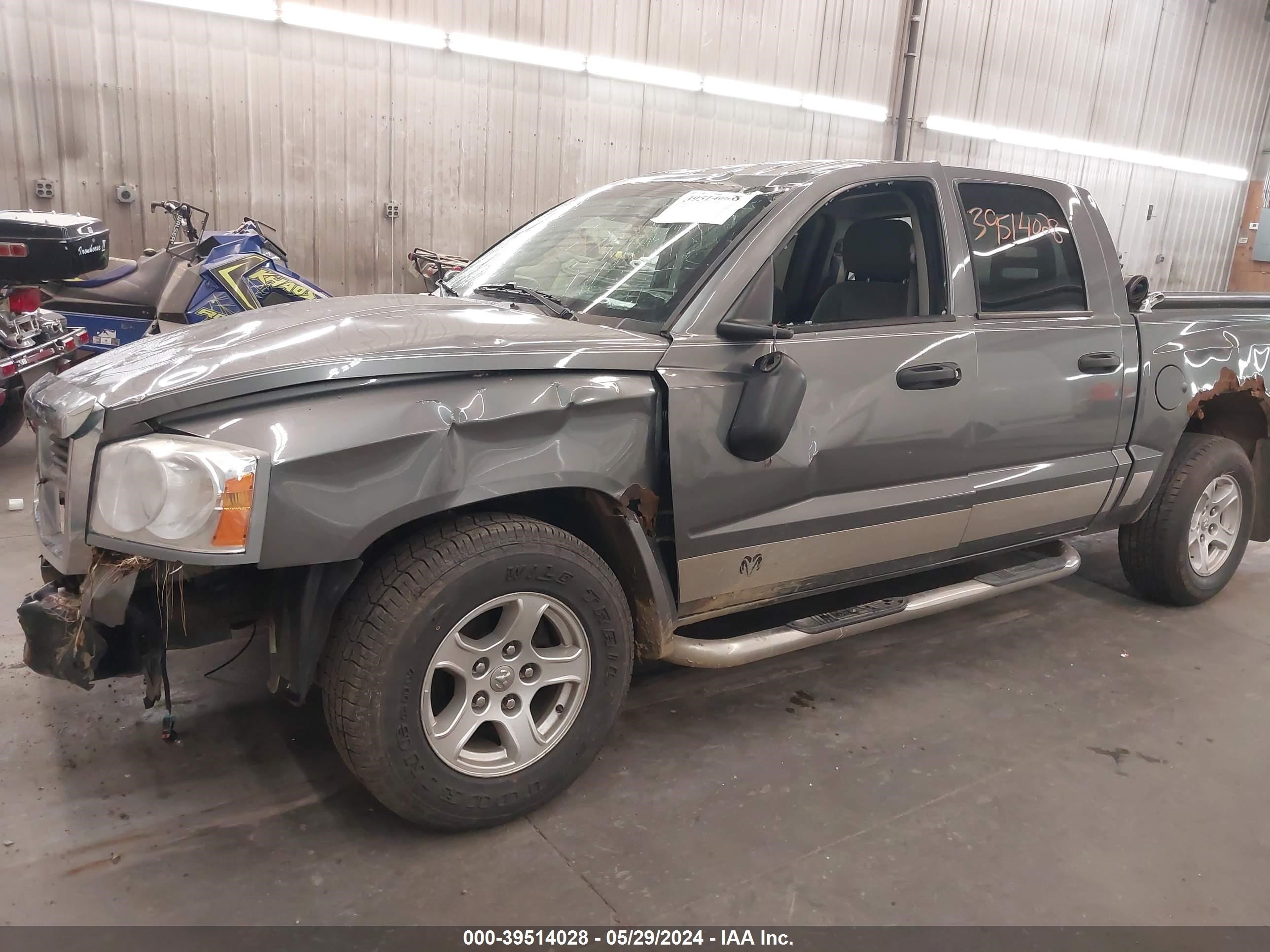 Photo 5 VIN: 1D7HW48N36S561403 - DODGE DAKOTA 