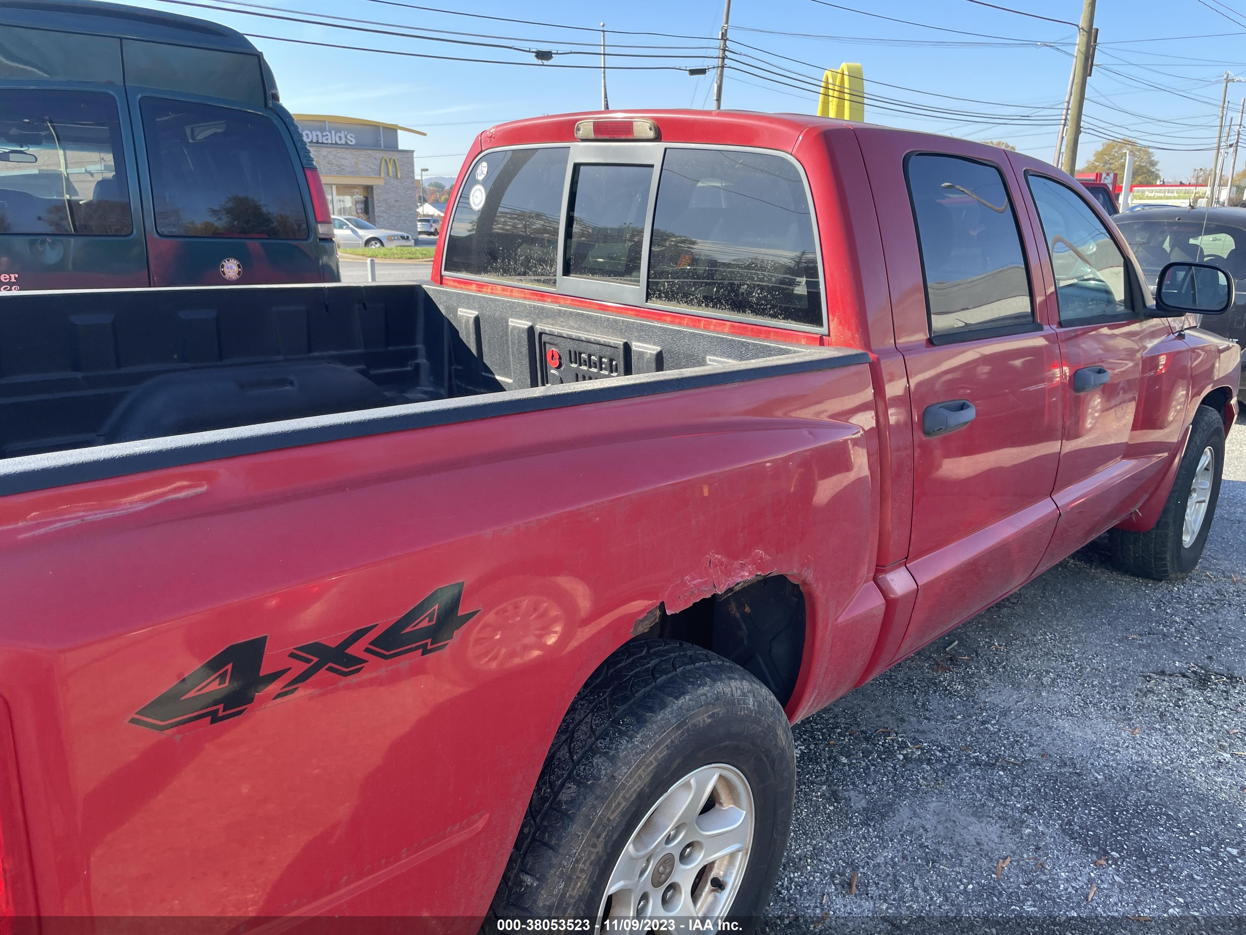 Photo 3 VIN: 1D7HW48N36S665390 - DODGE DAKOTA 