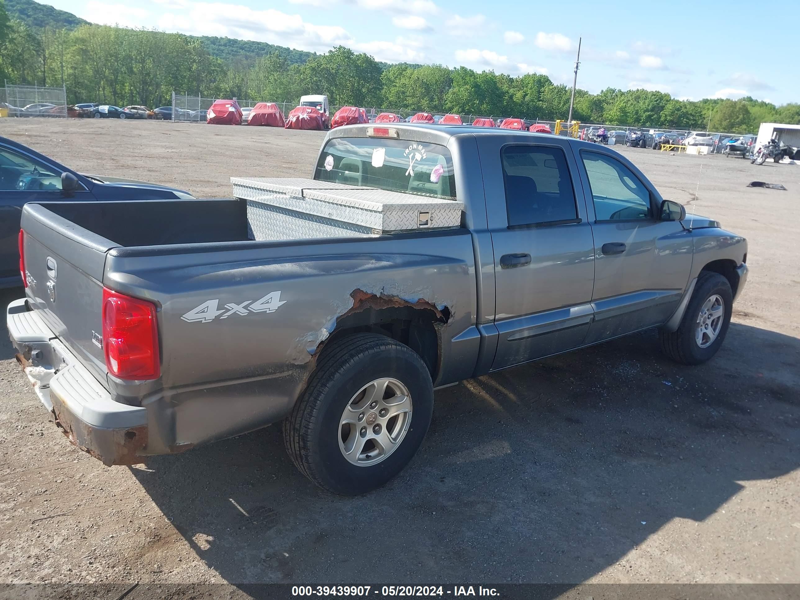 Photo 3 VIN: 1D7HW48N45S290589 - DODGE DAKOTA 