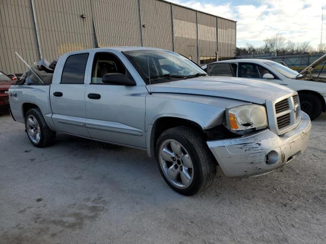 Photo 3 VIN: 1D7HW48N66S689750 - DODGE DAKOTA 