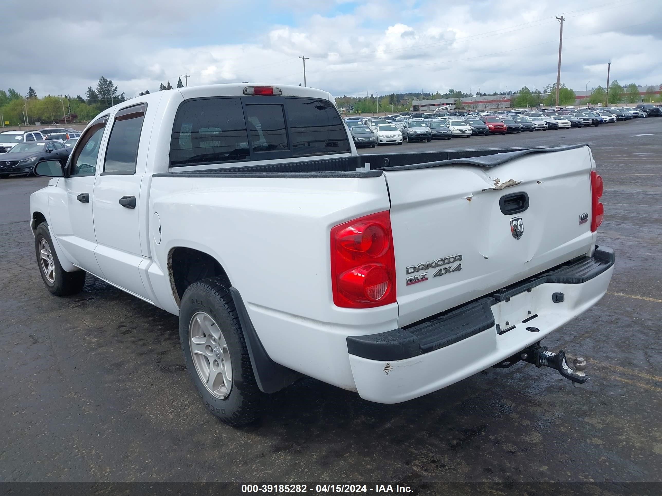 Photo 2 VIN: 1D7HW48NX7S207654 - DODGE DAKOTA 