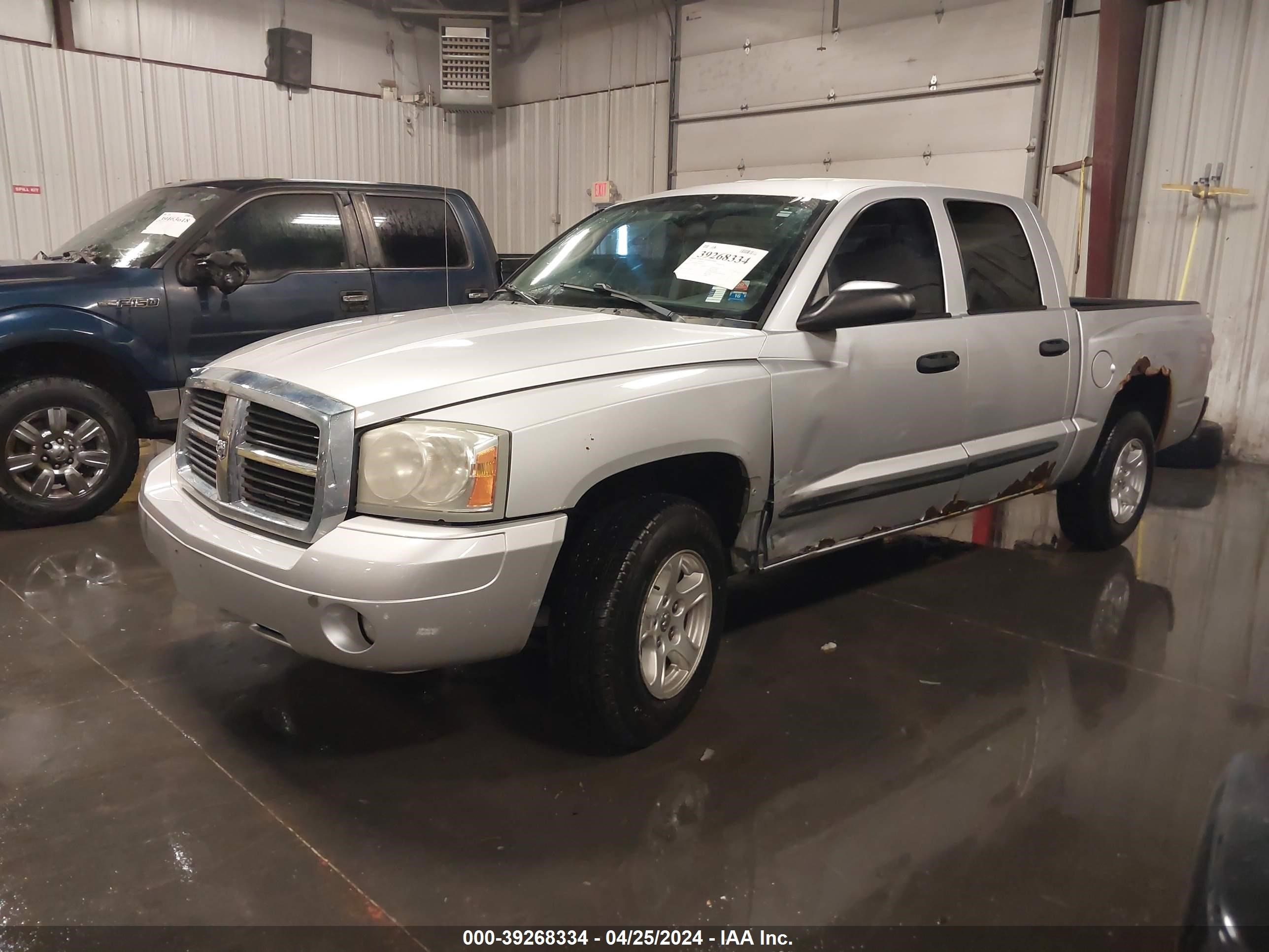 Photo 1 VIN: 1D7HW48P17S253732 - DODGE DAKOTA 