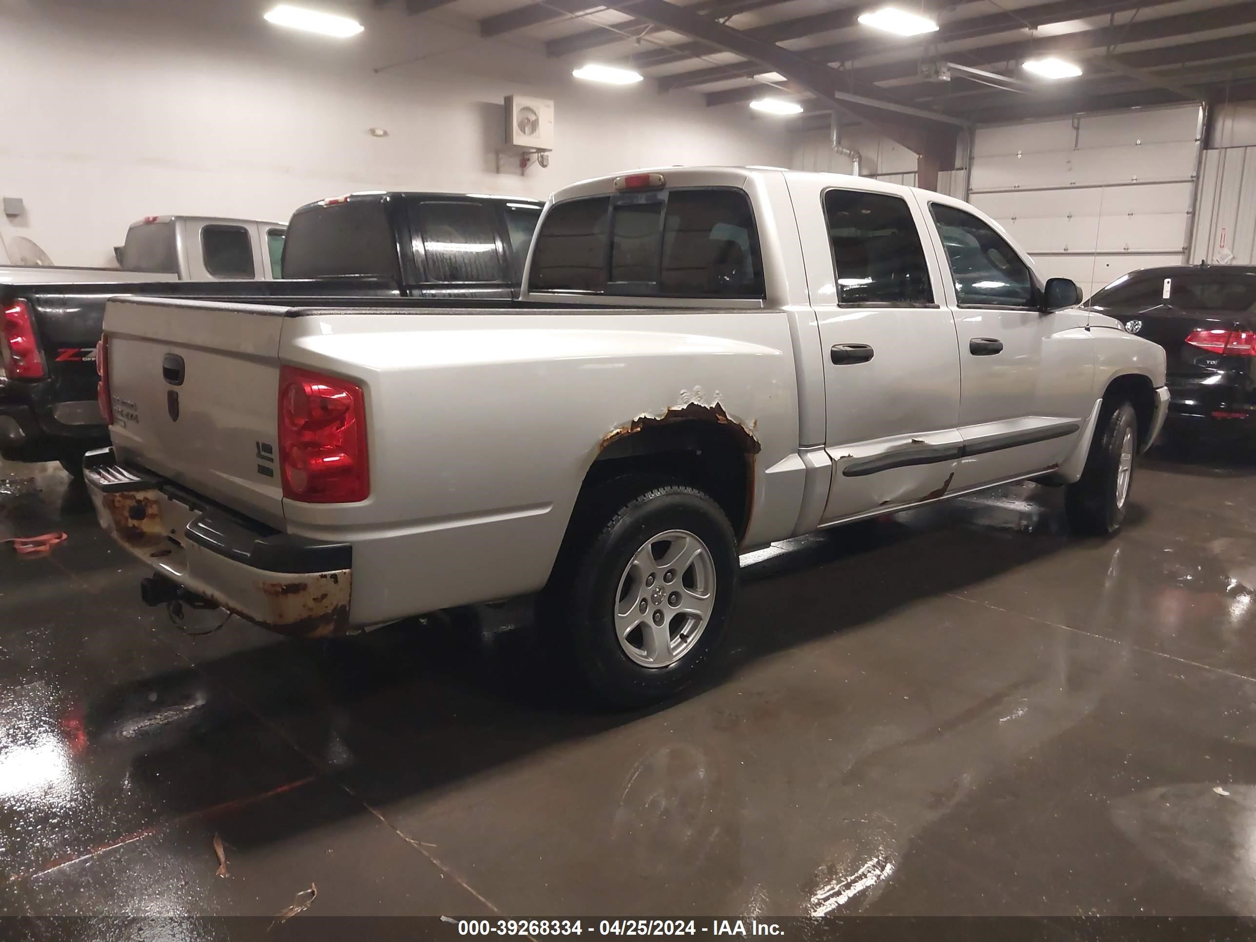 Photo 3 VIN: 1D7HW48P17S253732 - DODGE DAKOTA 