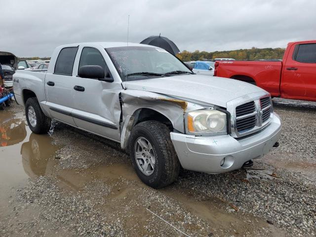 Photo 3 VIN: 1D7HW48P37S141661 - DODGE DAKOTA 