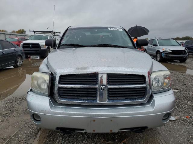 Photo 4 VIN: 1D7HW48P37S141661 - DODGE DAKOTA 