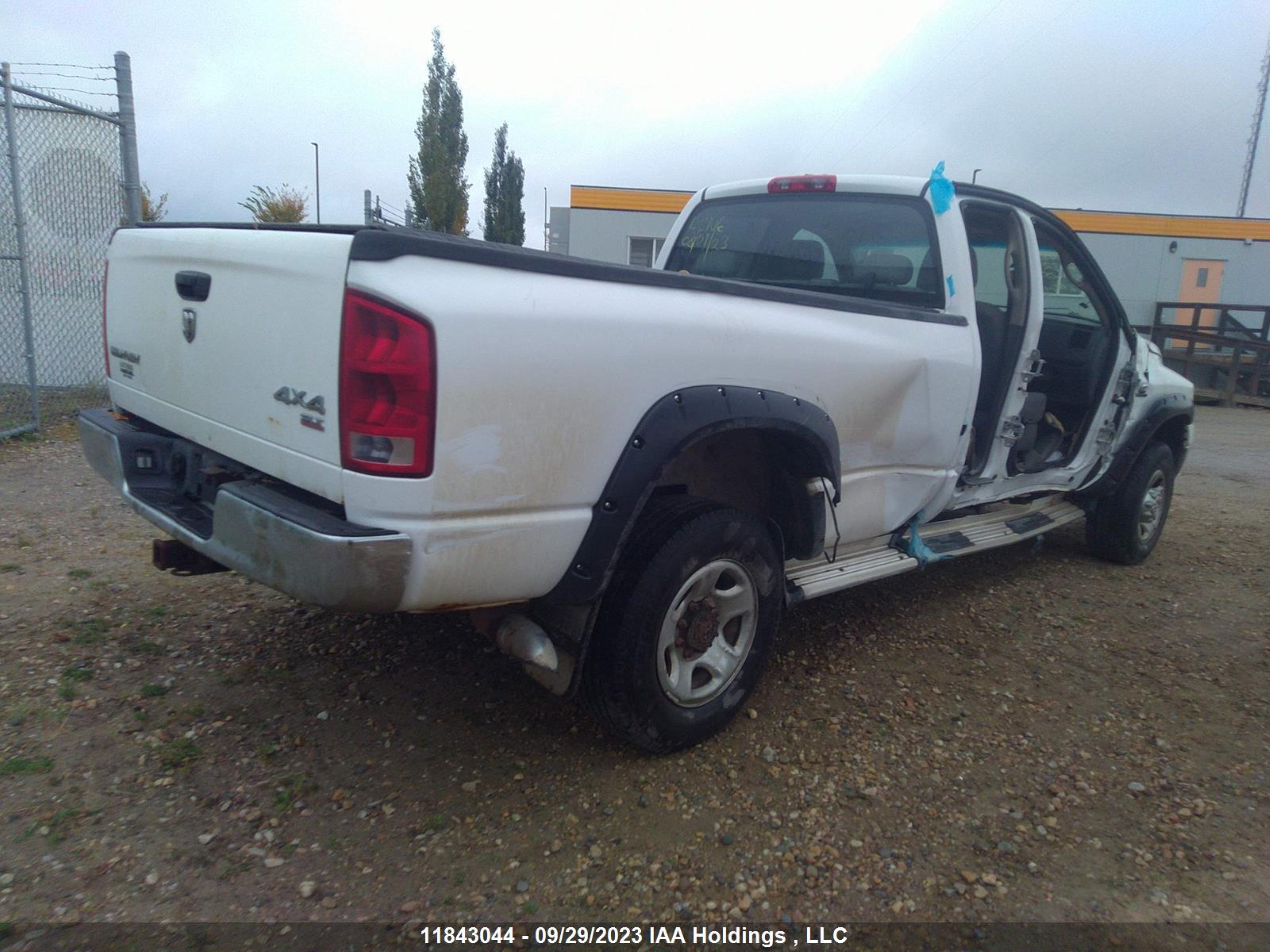 Photo 3 VIN: 1D7KS28C16J144324 - DODGE RAM 