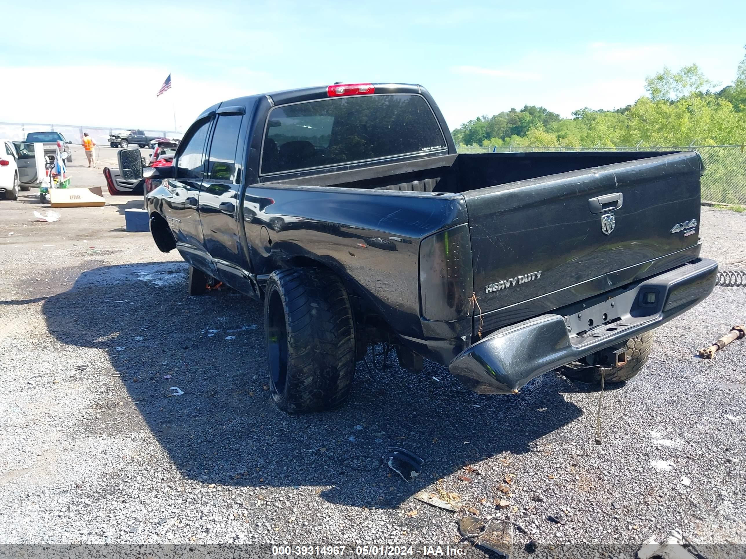 Photo 2 VIN: 1D7KS28C16J170793 - DODGE RAM 