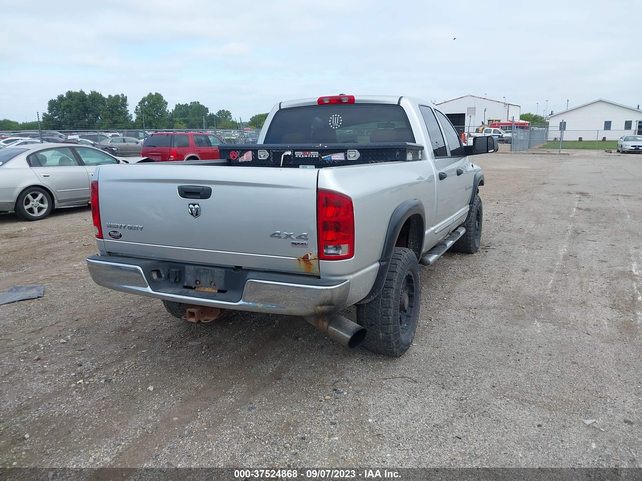 Photo 3 VIN: 1D7KS28C26J154506 - DODGE RAM 