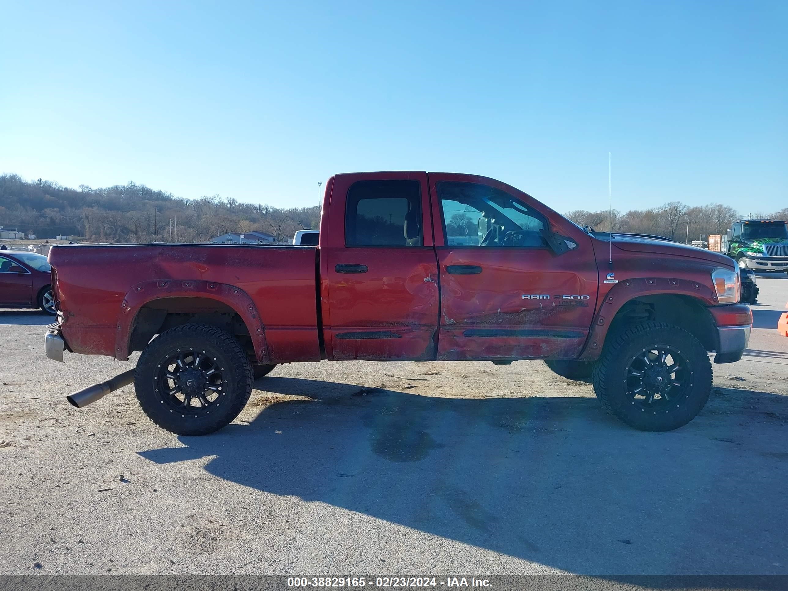 Photo 12 VIN: 1D7KS28C96J172162 - DODGE RAM 