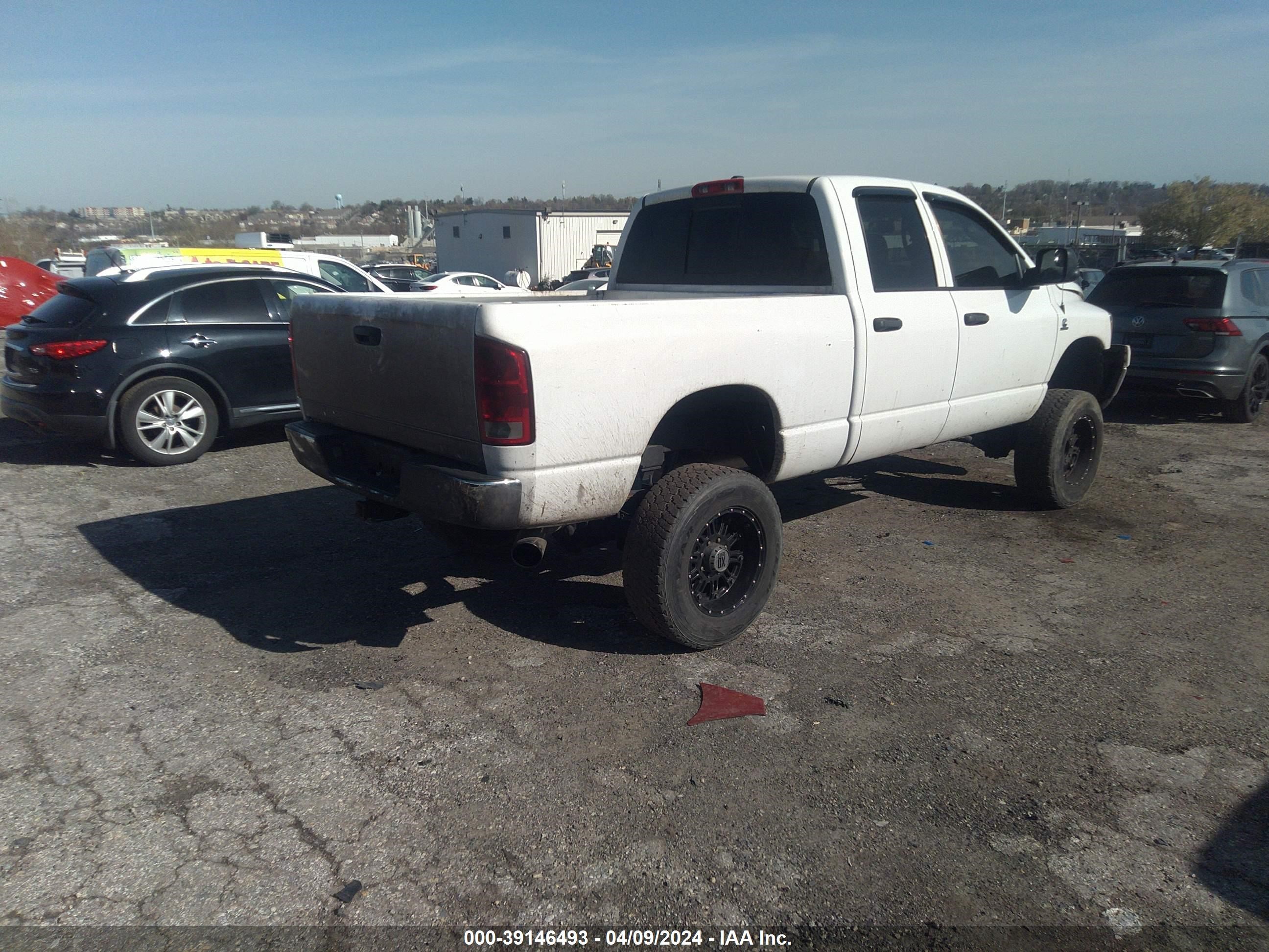 Photo 3 VIN: 1D7KS28CX6J138280 - DODGE RAM 