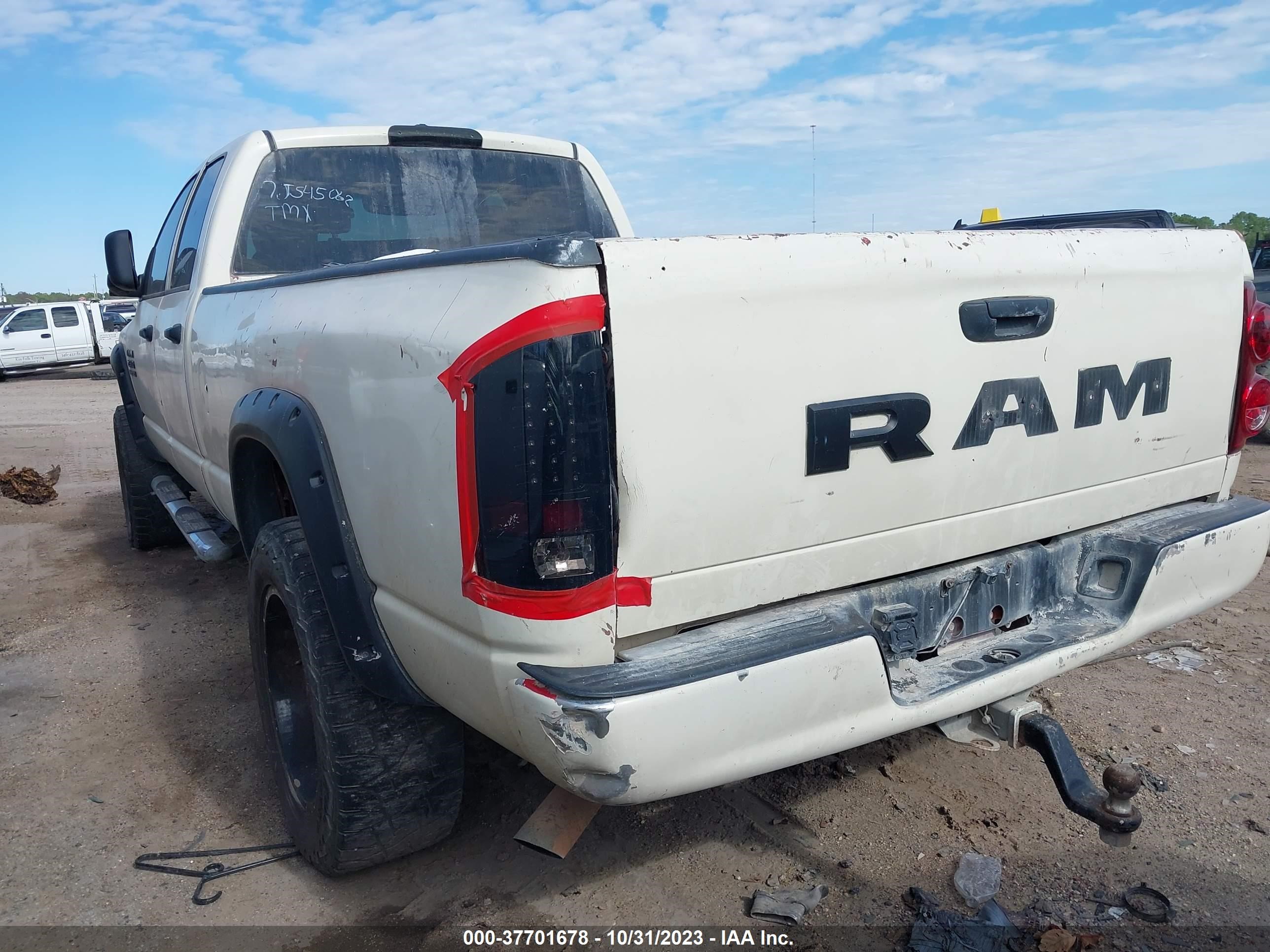 Photo 2 VIN: 1D7KS28D57J545062 - DODGE RAM 