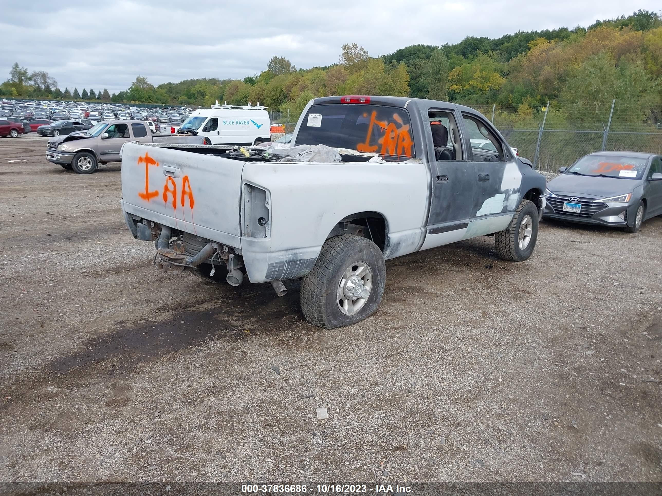 Photo 3 VIN: 1D7KU28D54J143595 - DODGE RAM 