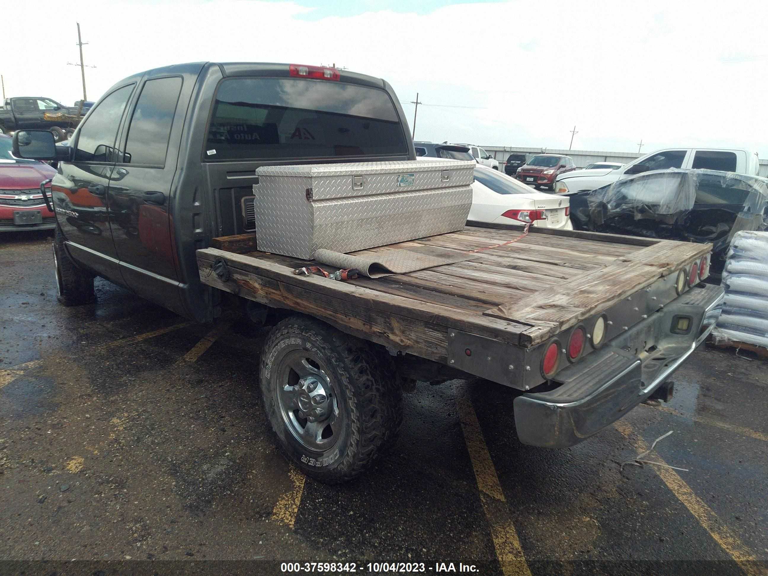 Photo 2 VIN: 1D7KU28D84J177367 - DODGE RAM 