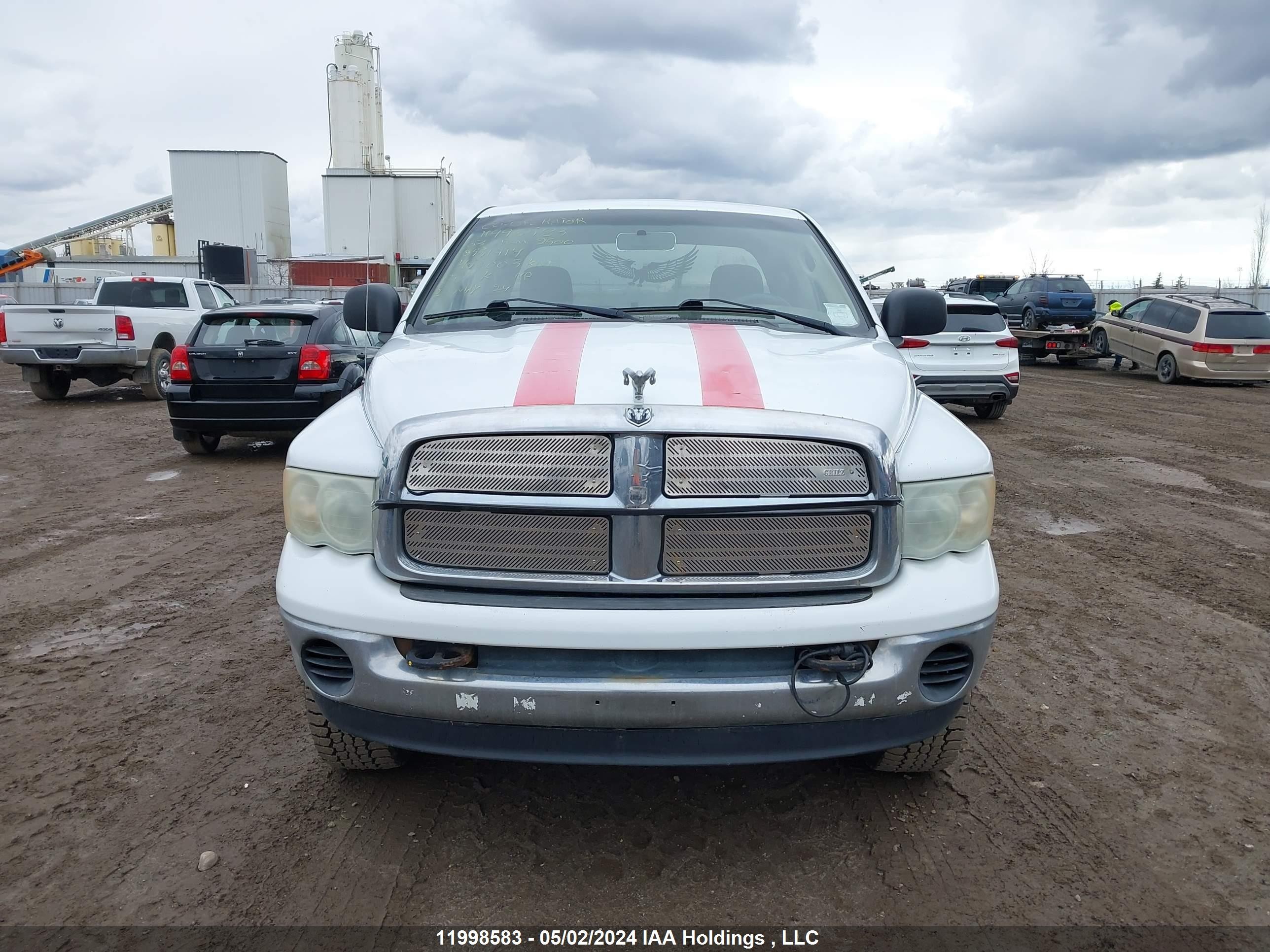 Photo 11 VIN: 1D7KU28DX3J551914 - DODGE RAM 