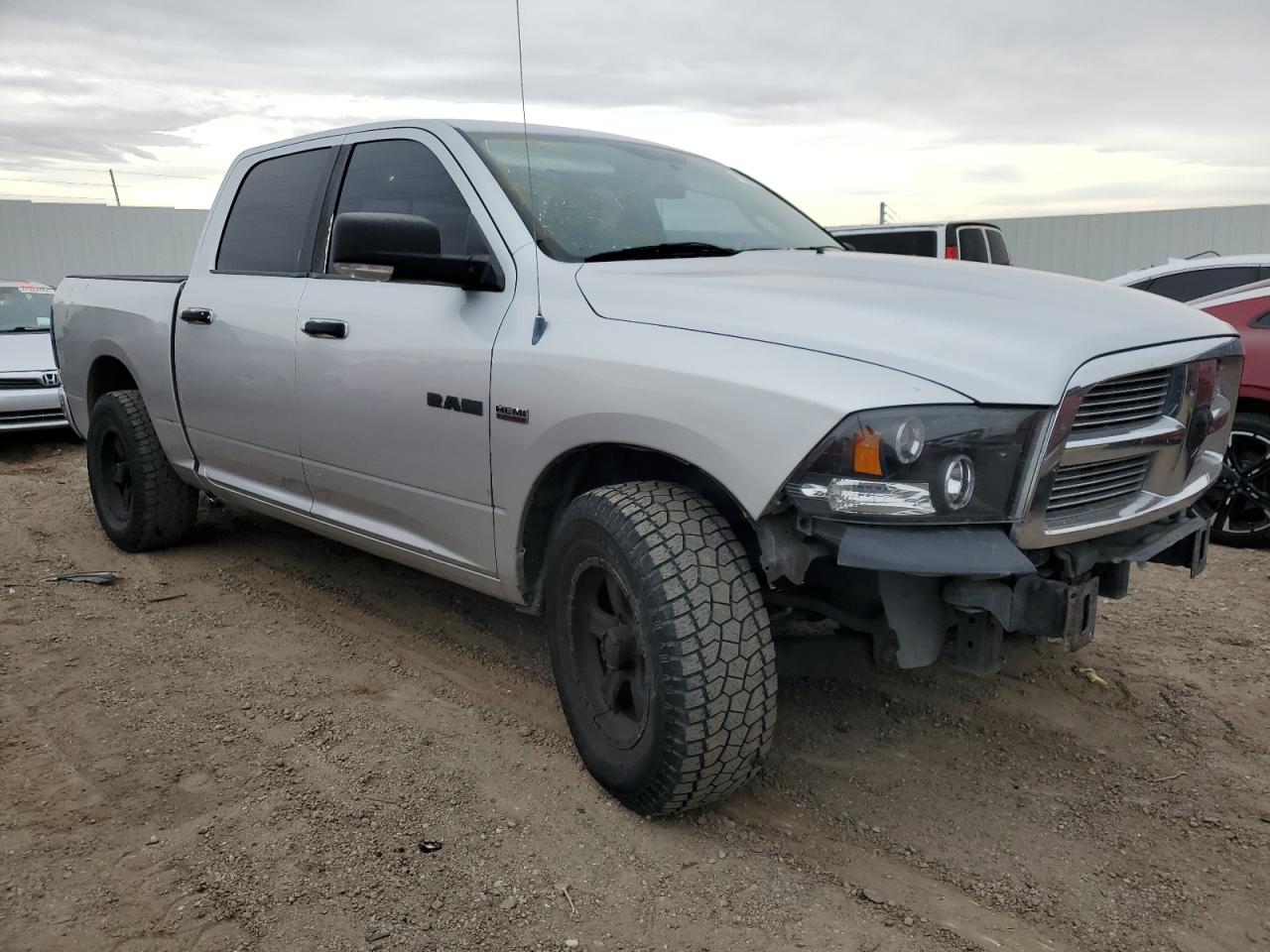 Photo 3 VIN: 1D7RB1CT0AS144849 - DODGE RAM 