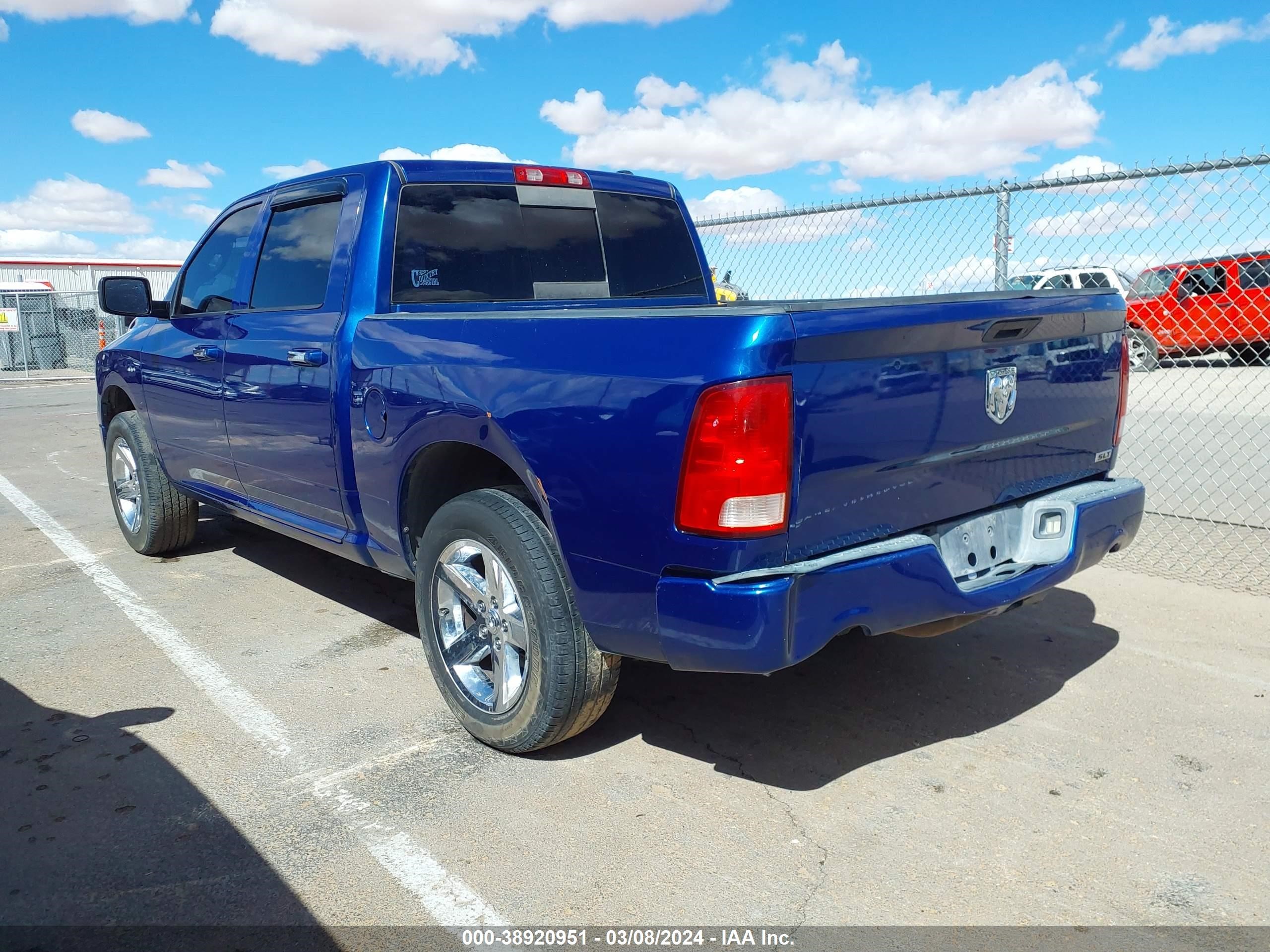 Photo 2 VIN: 1D7RB1CT3AS107195 - DODGE RAM 