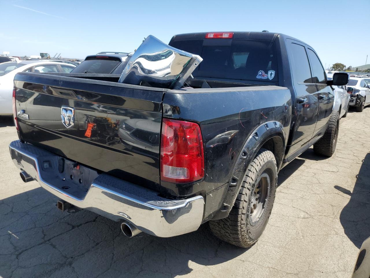 Photo 2 VIN: 1D7RB1CT7BS570085 - DODGE RAM 