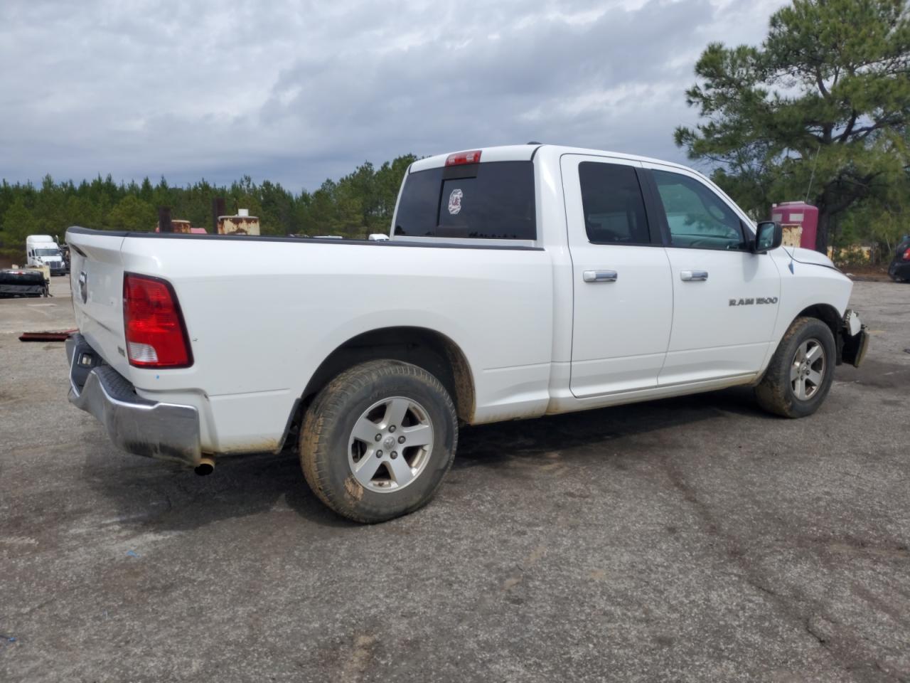 Photo 2 VIN: 1D7RB1GP0BS632164 - DODGE RAM 