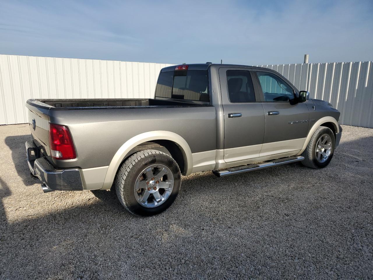 Photo 2 VIN: 1D7RB1GT1BS614706 - DODGE RAM 