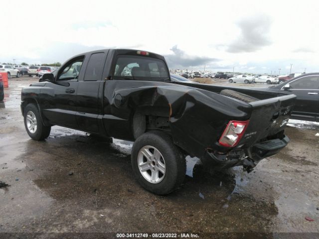 Photo 2 VIN: 1D7RE3BK4BS666767 - RAM DAKOTA 