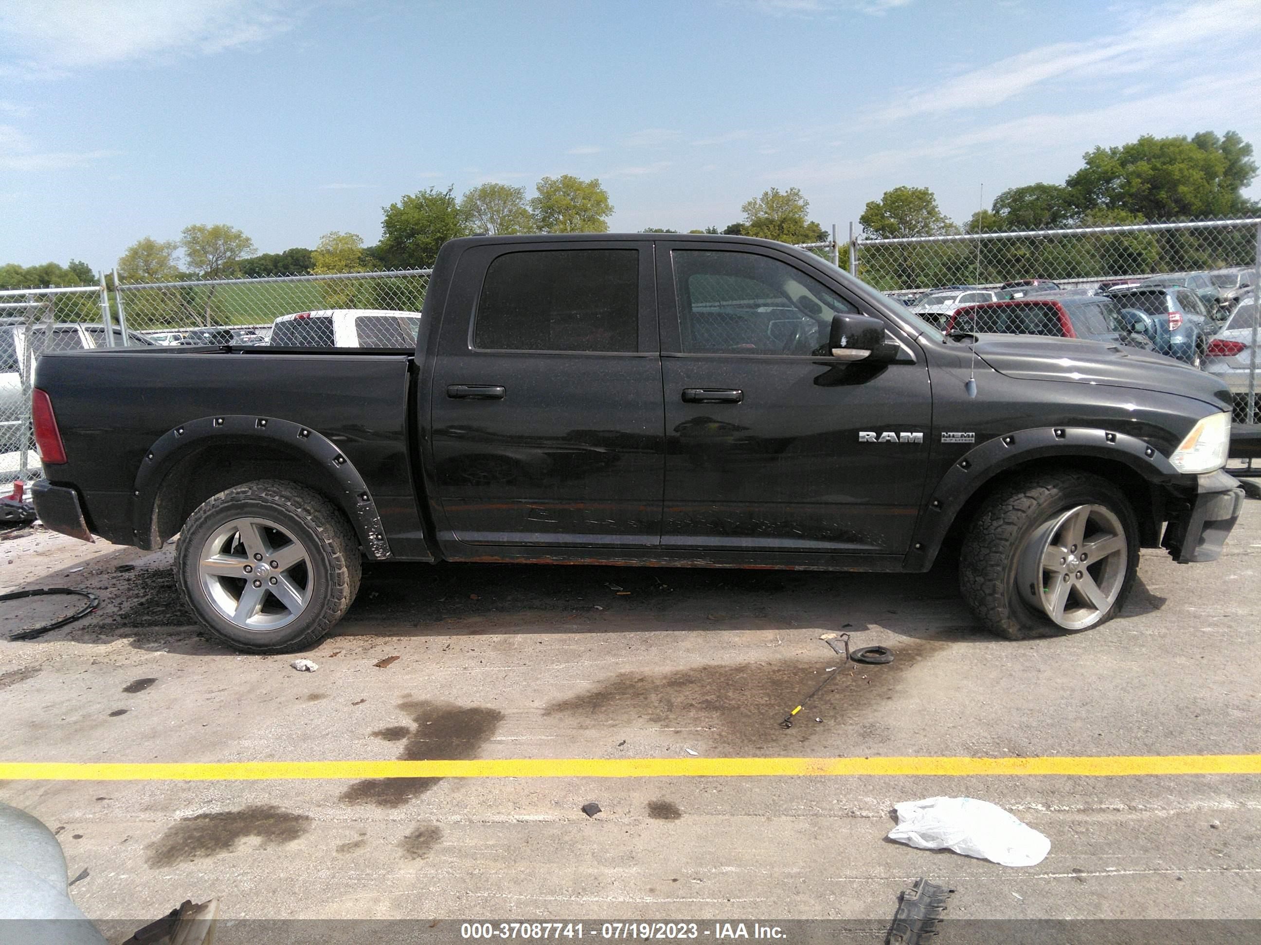 Photo 12 VIN: 1D7RV1CT1AS186356 - DODGE RAM 