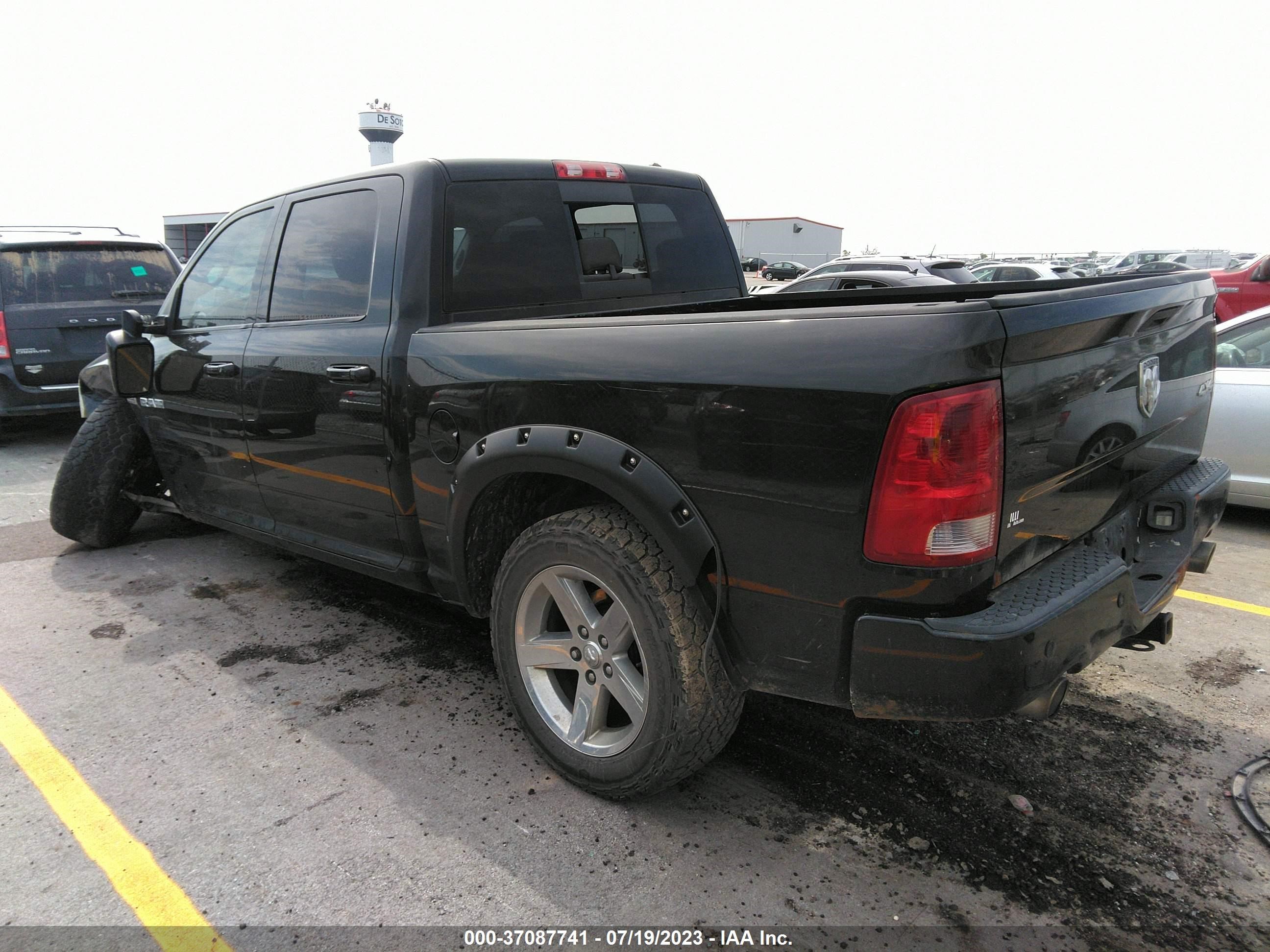 Photo 13 VIN: 1D7RV1CT1AS186356 - DODGE RAM 