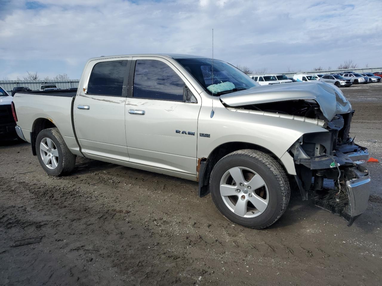 Photo 3 VIN: 1D7RV1CT2AS201141 - DODGE RAM 