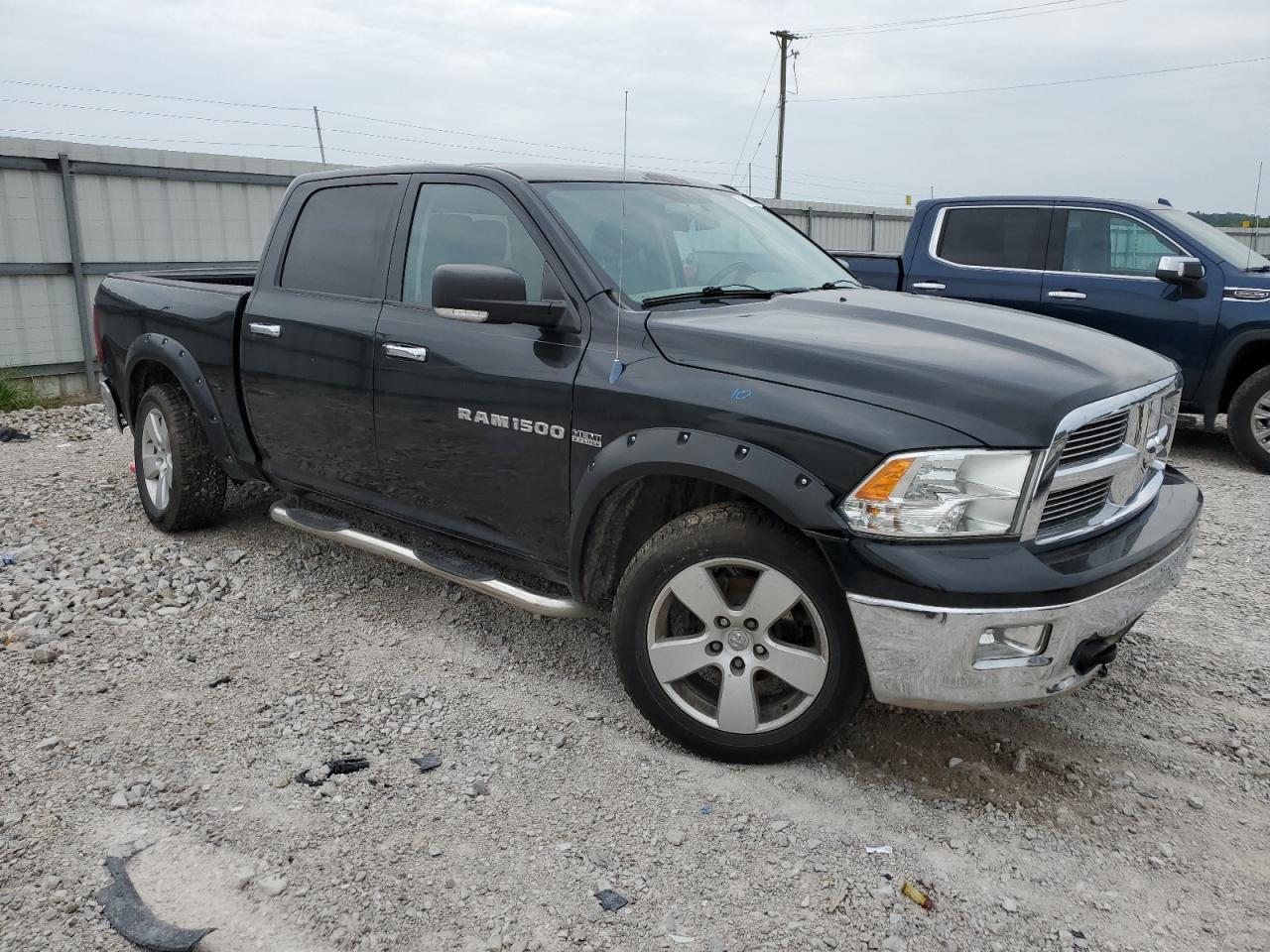 Photo 3 VIN: 1D7RV1CT8BS613694 - DODGE RAM 