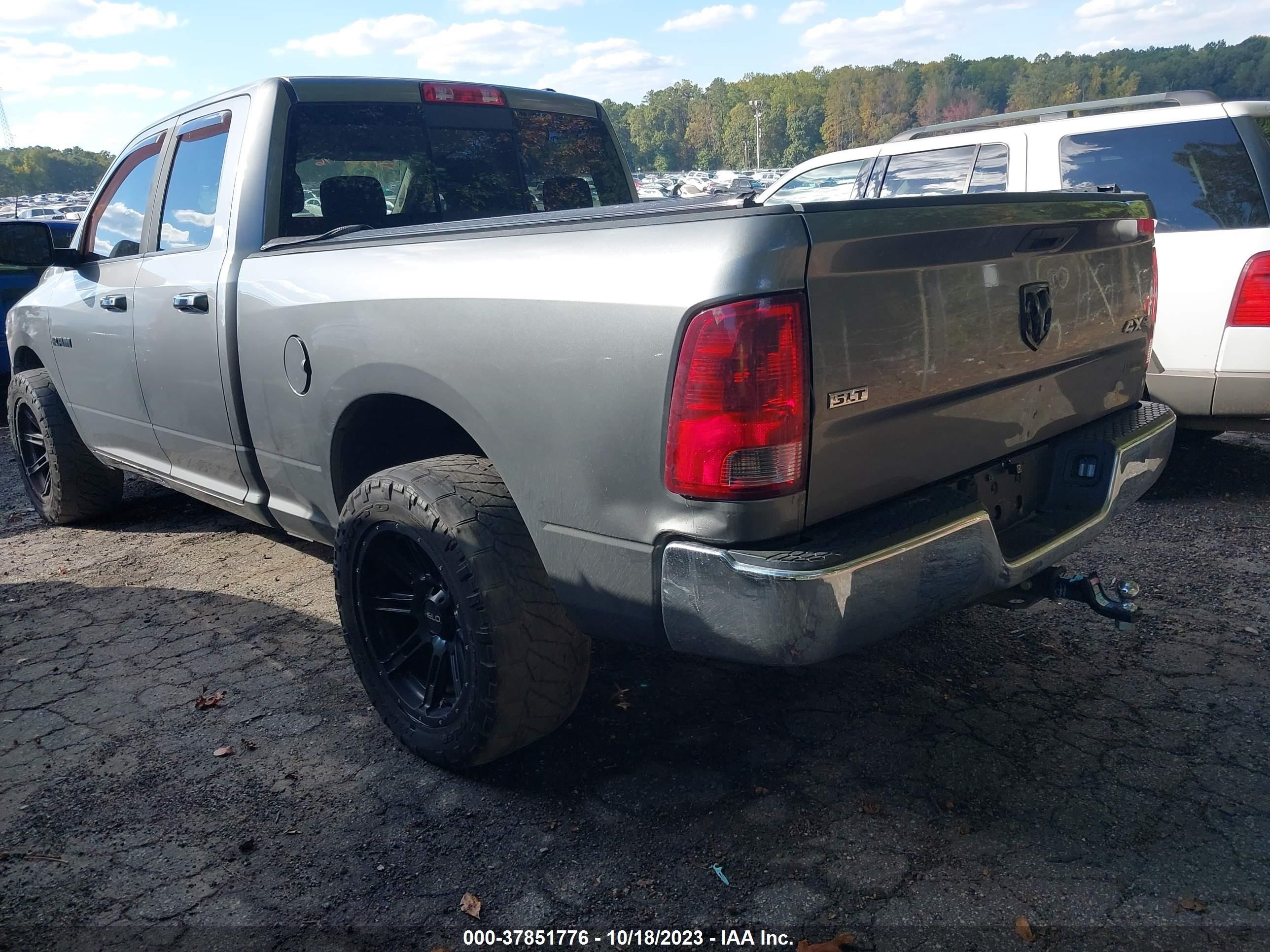 Photo 2 VIN: 1D7RV1GP0AS200664 - DODGE RAM 