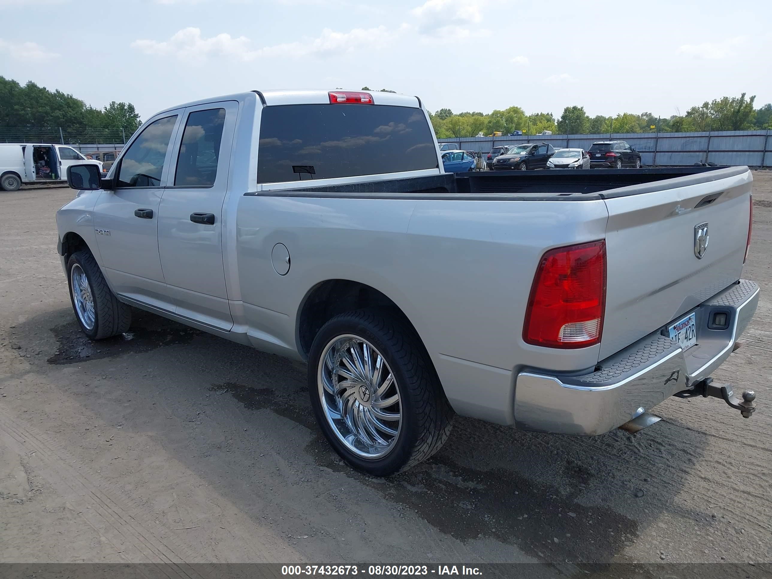 Photo 2 VIN: 1D7RV1GP2AS259411 - DODGE RAM 