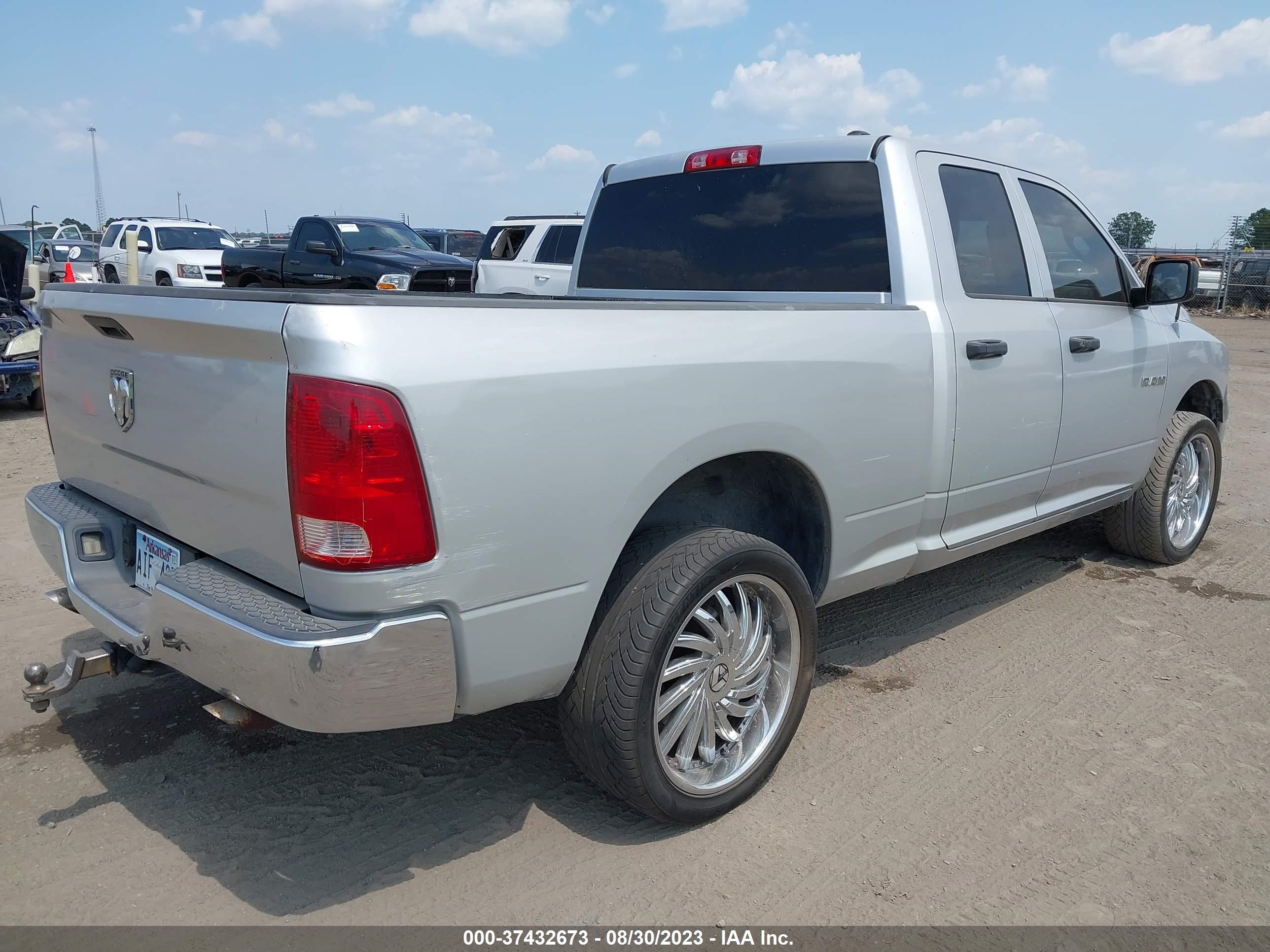 Photo 3 VIN: 1D7RV1GP2AS259411 - DODGE RAM 