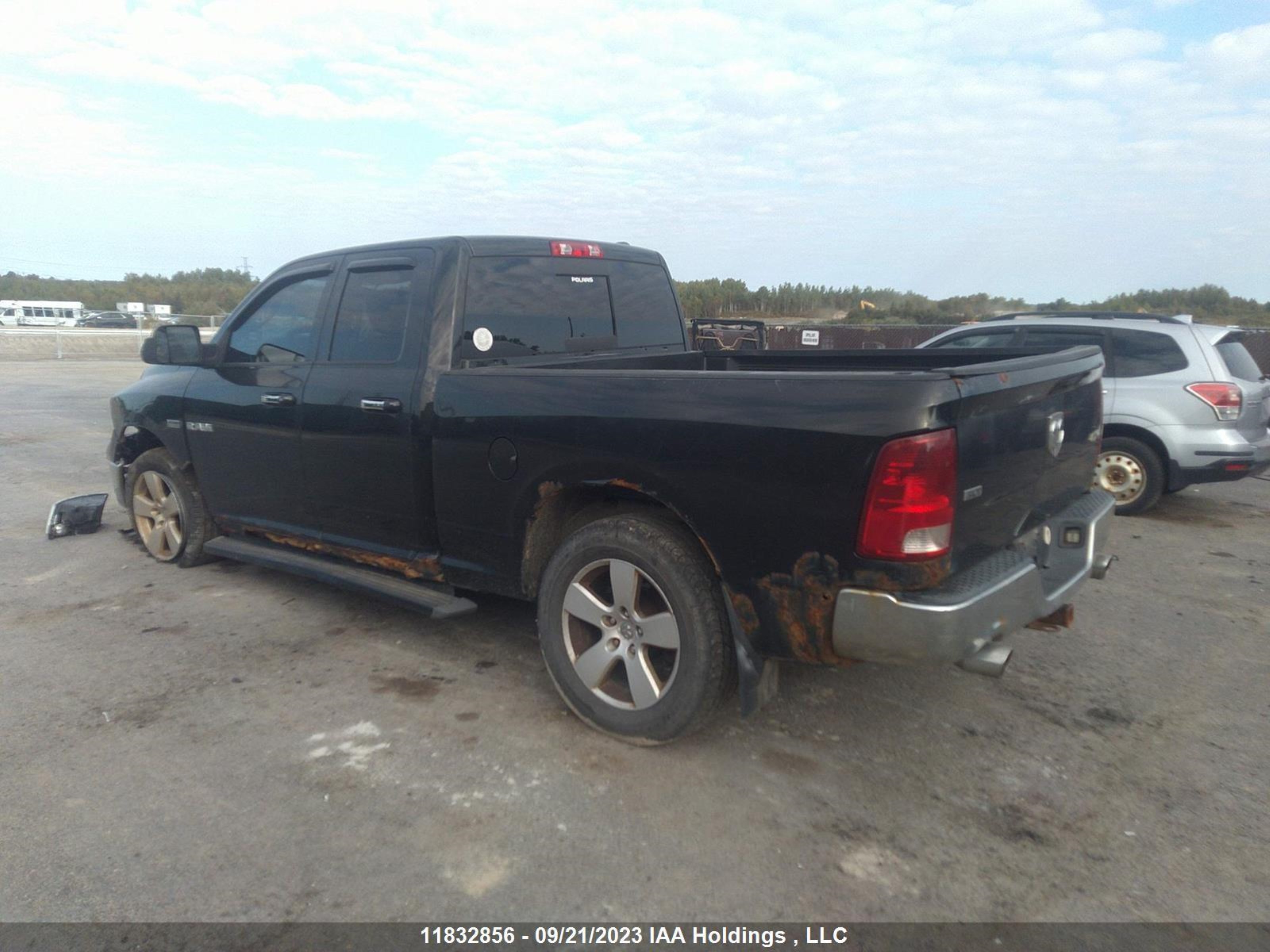 Photo 2 VIN: 1D7RV1GT0AS169770 - DODGE RAM 