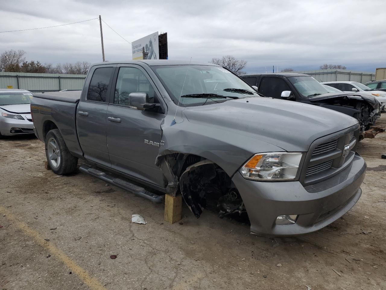 Photo 3 VIN: 1D7RV1GT1AS213145 - DODGE RAM 